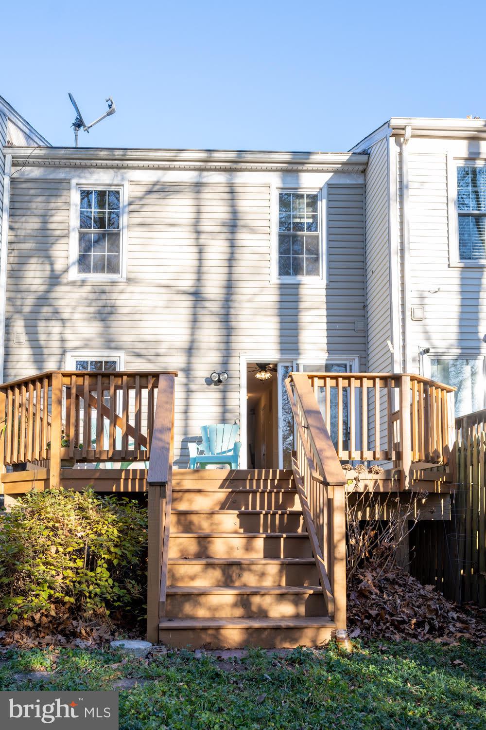 LITTLE ROCKY RUN - Residential Lease