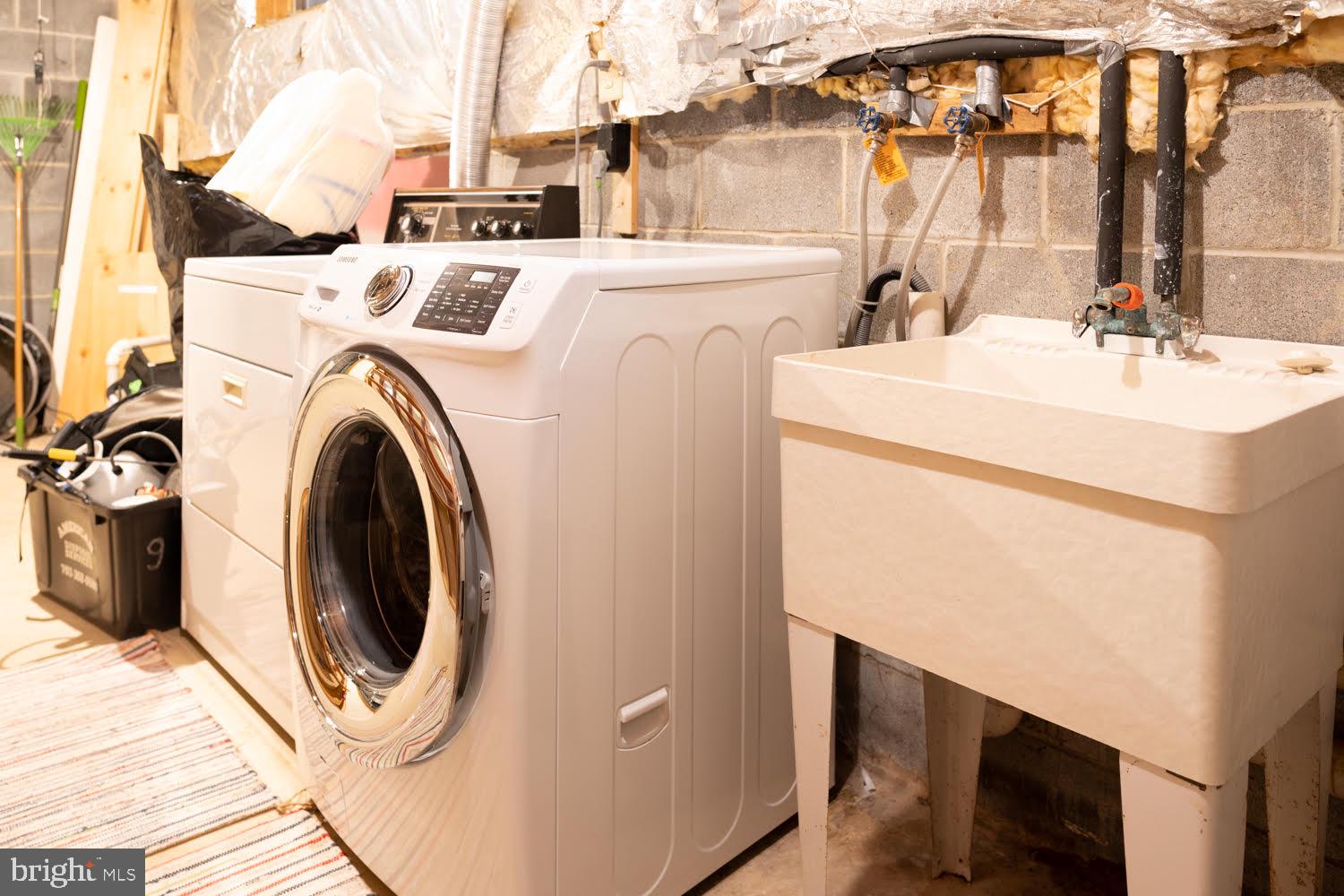 LITTLE ROCKY RUN - Residential Lease