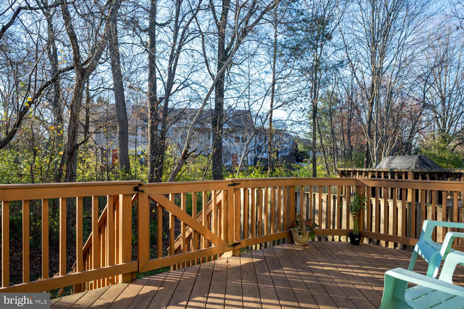 LITTLE ROCKY RUN - Residential Lease