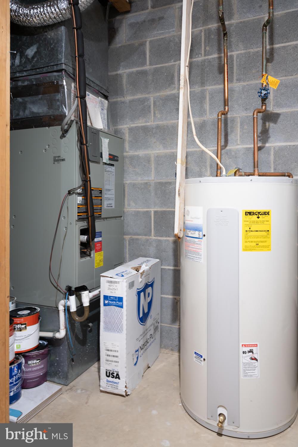 LITTLE ROCKY RUN - Residential Lease