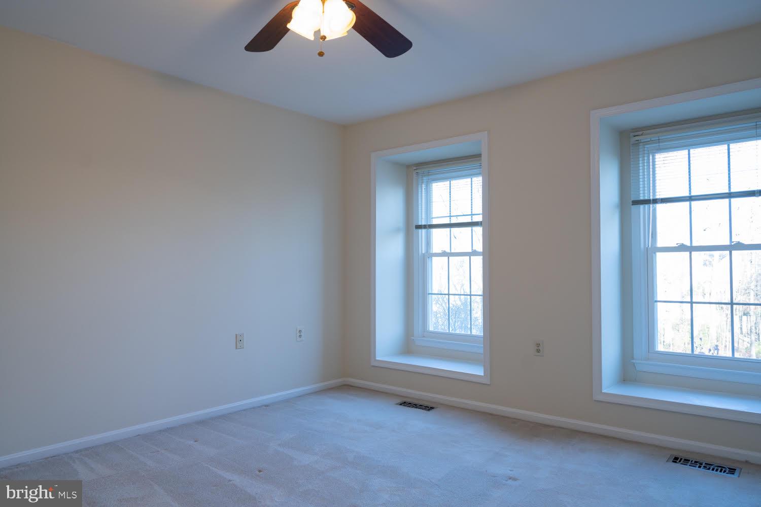 LITTLE ROCKY RUN - Residential Lease