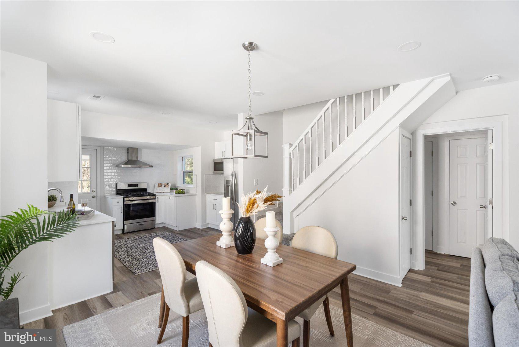 CEDARCROFT HISTORIC DISTRICT - Residential Lease