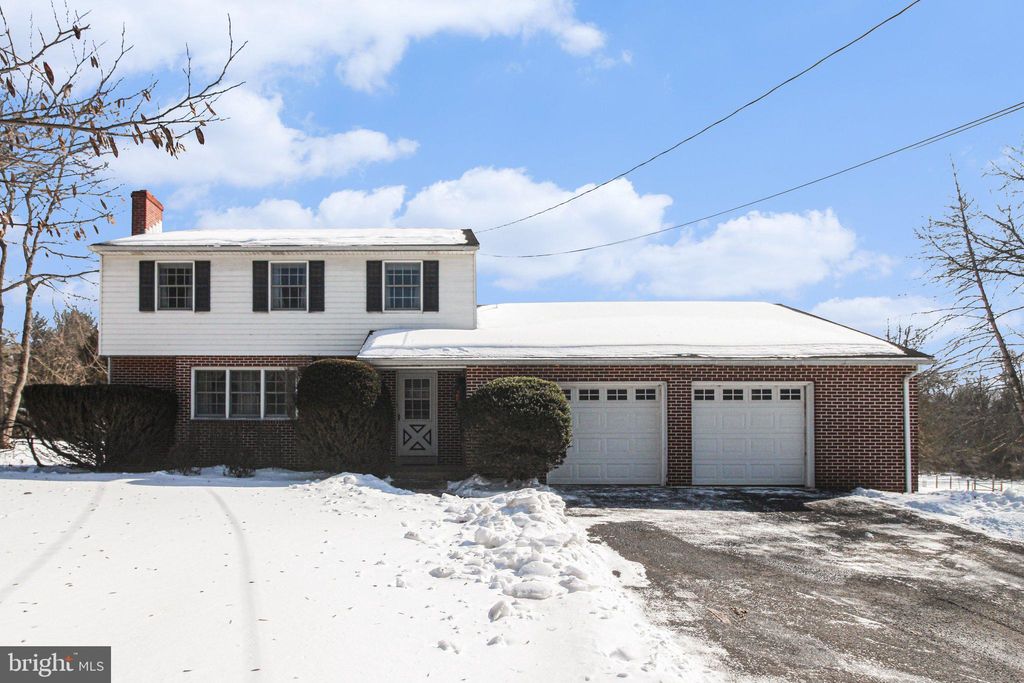 Photo of 180 8th Avenue, COLLEGEVILLE, PA 19426 (MLS # PAMC2167172)