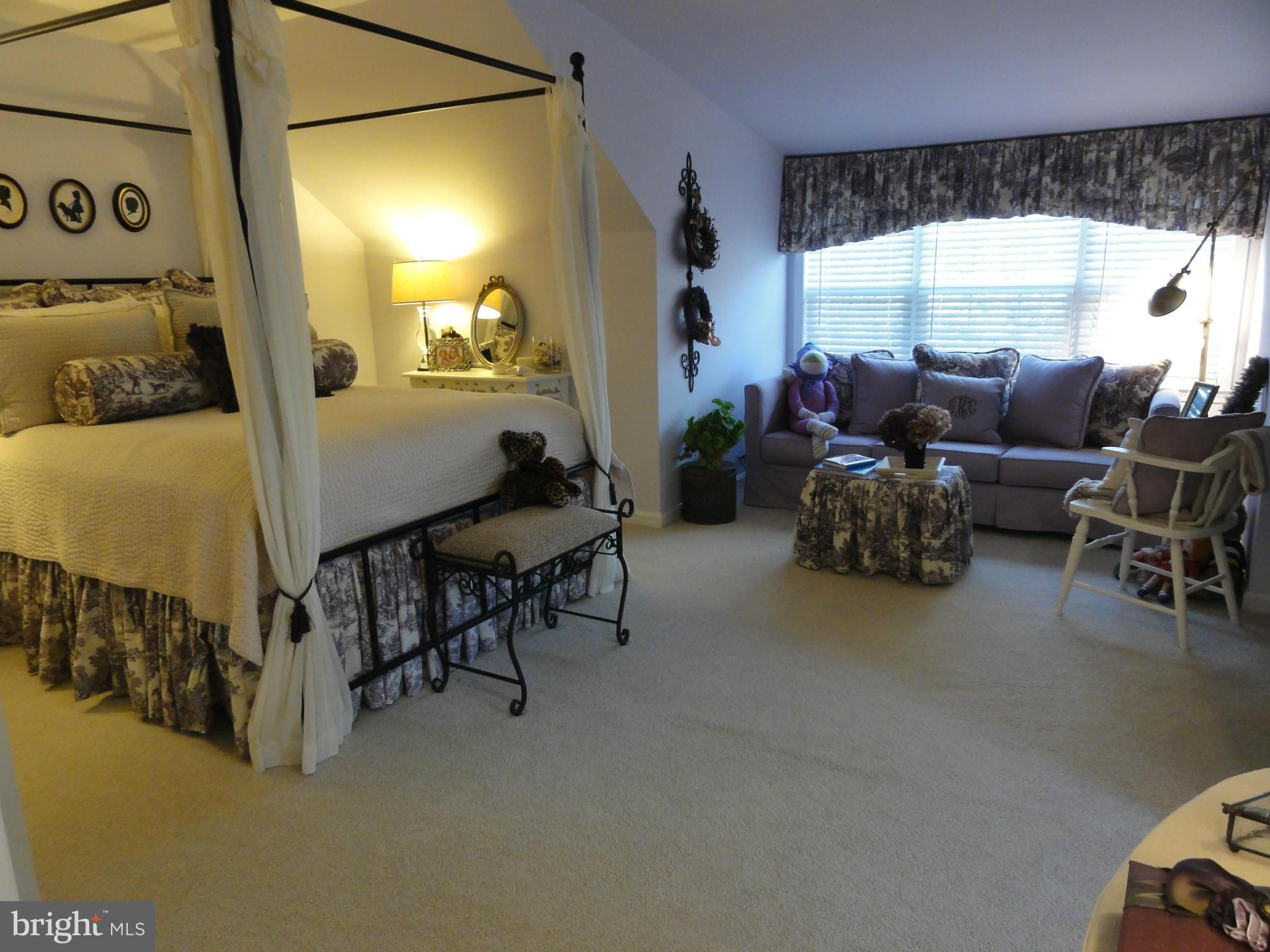 WATERS EDGE AT WOODS LANDING - Residential