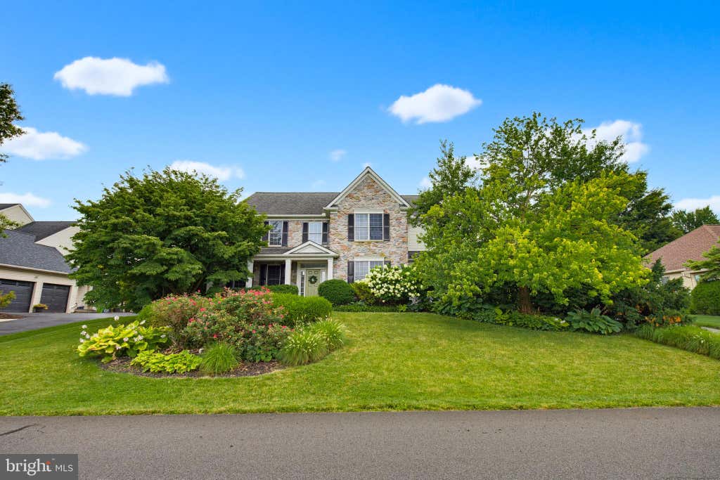 Photo of 137 Huntingwood Drive, LANCASTER, PA 17602 (MLS # PALA2093052)