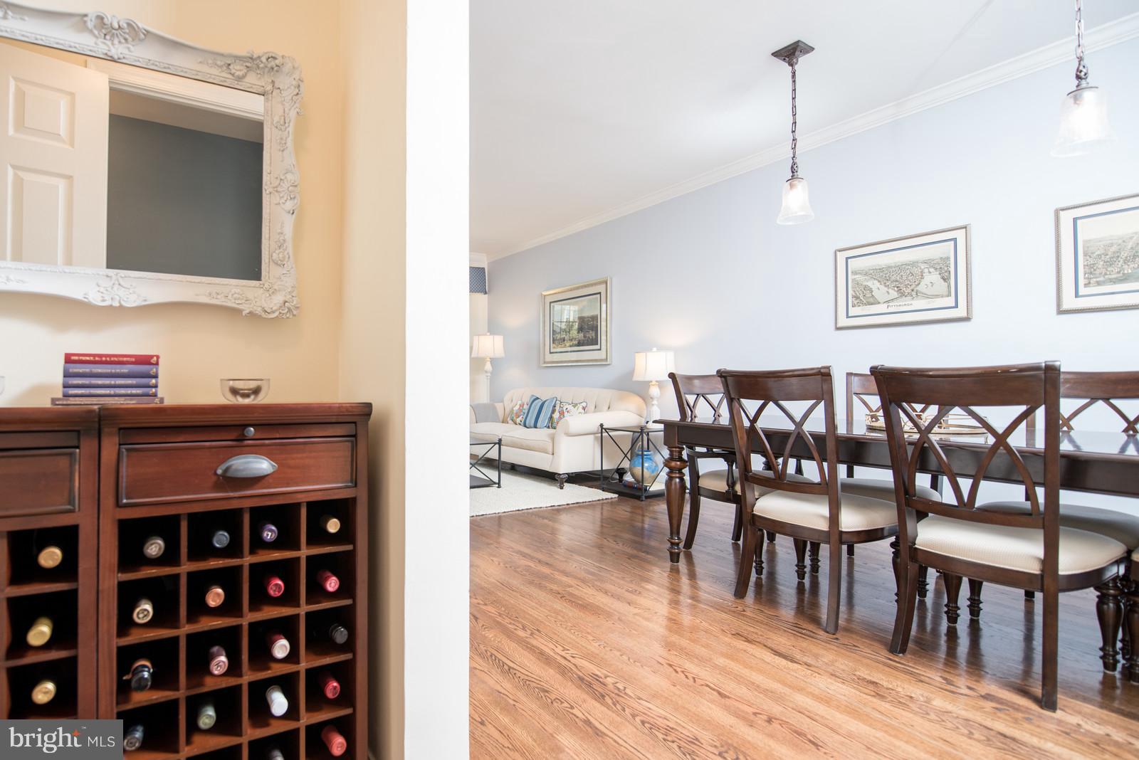 SUNNYSIDE - Residential