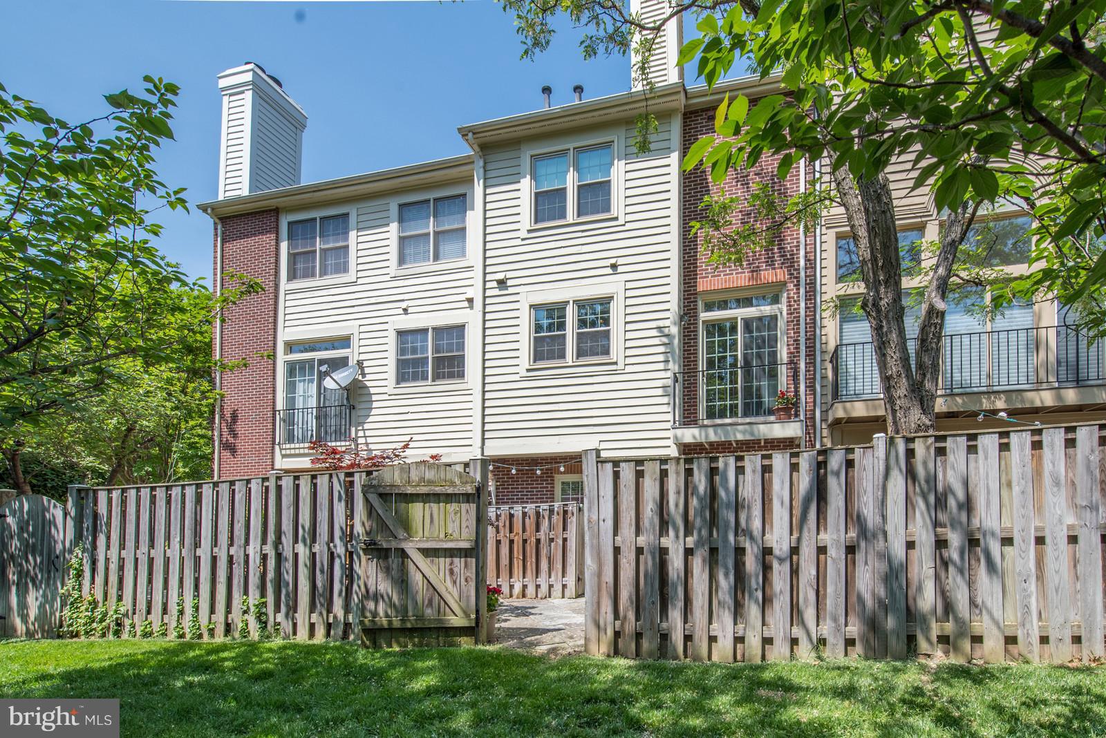 SUNNYSIDE - Residential