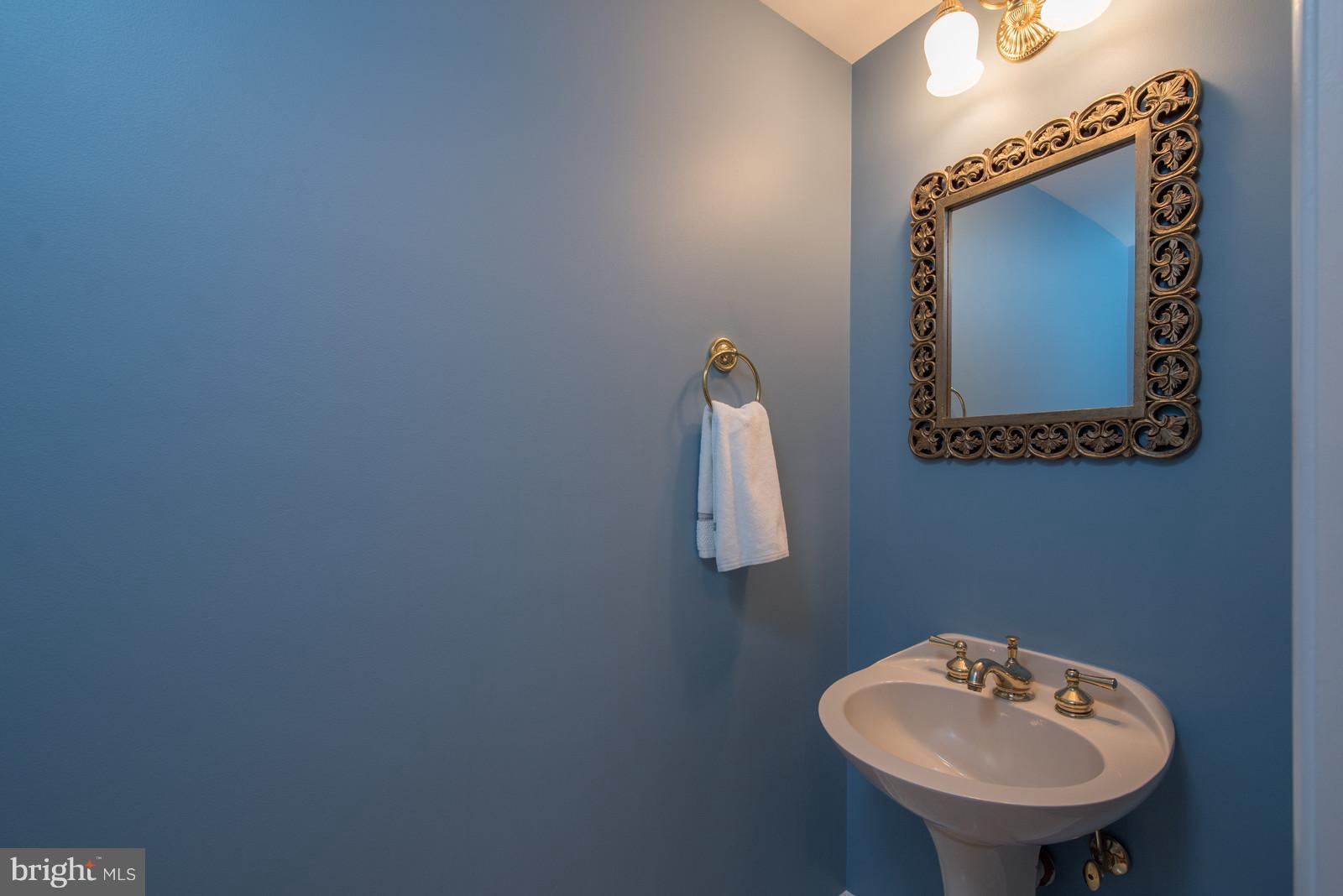 SUNNYSIDE - Residential