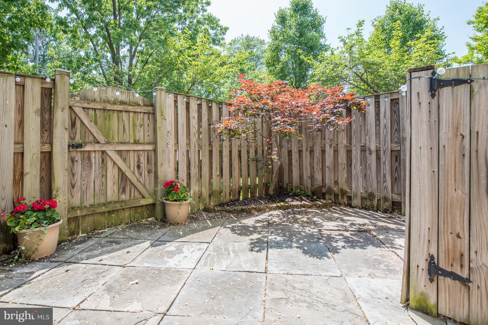 SUNNYSIDE - Residential