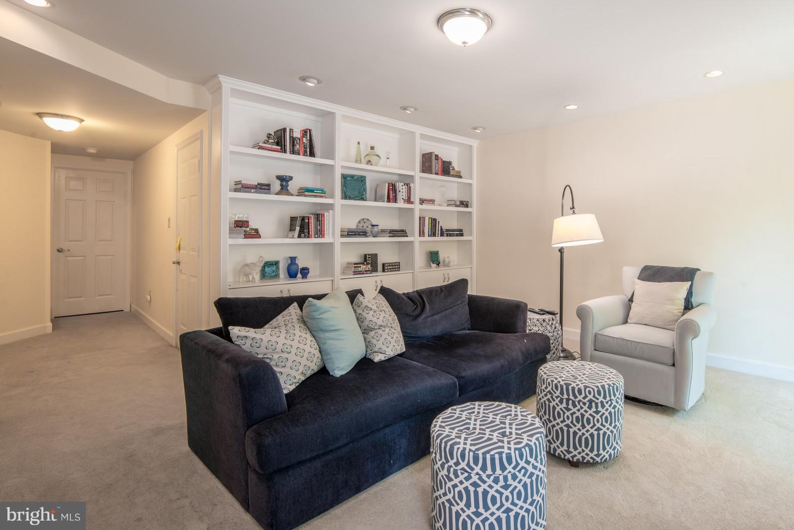 SUNNYSIDE - Residential