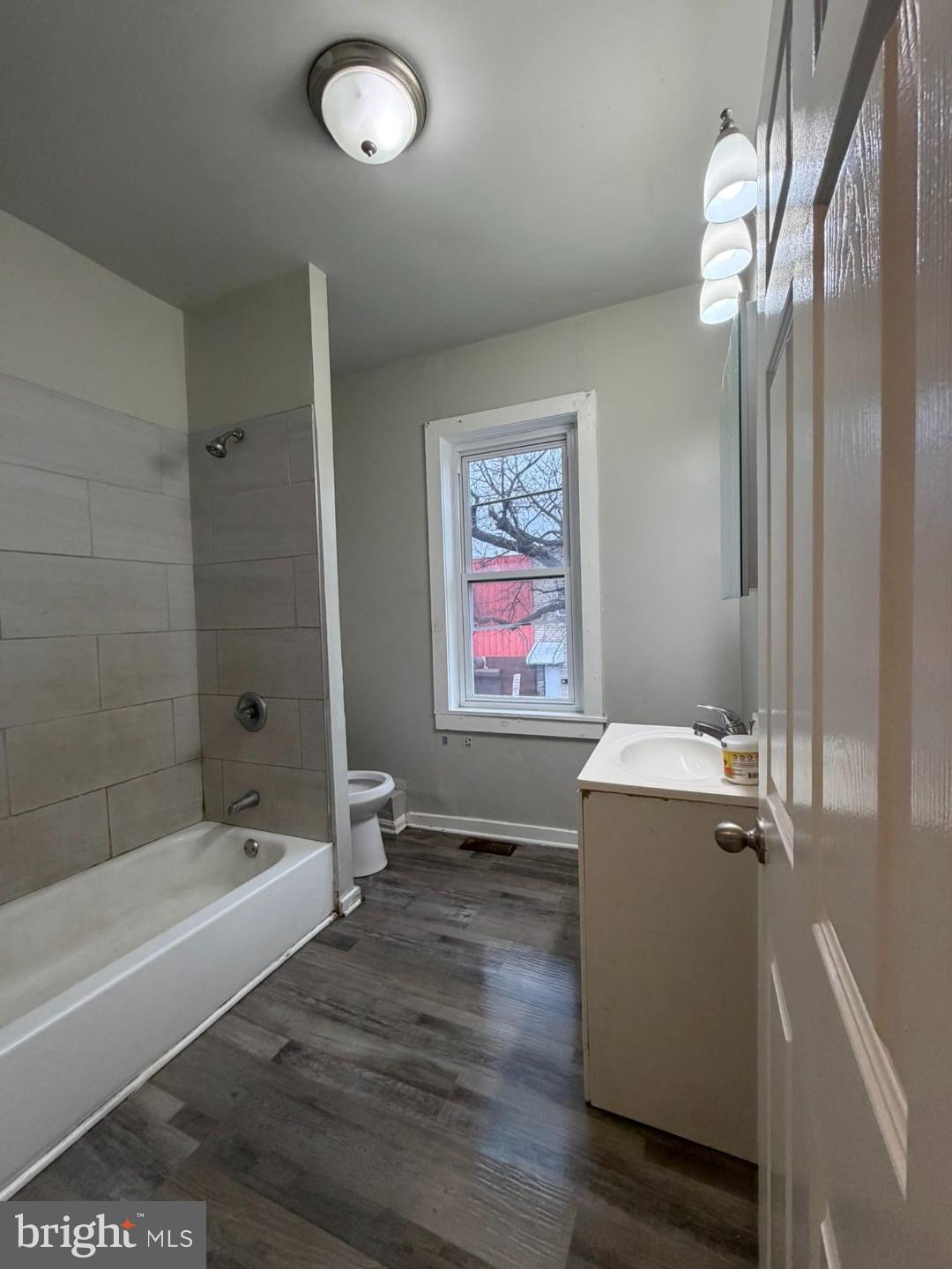 HIGHLANDTOWN - Residential