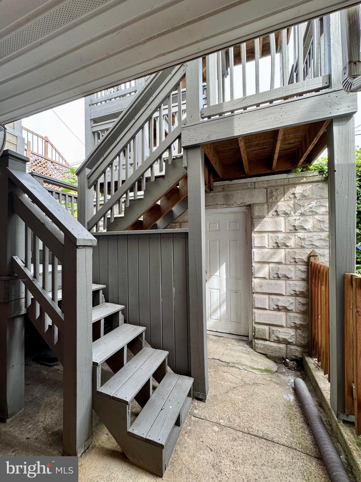 HIGHLANDTOWN - Residential Lease