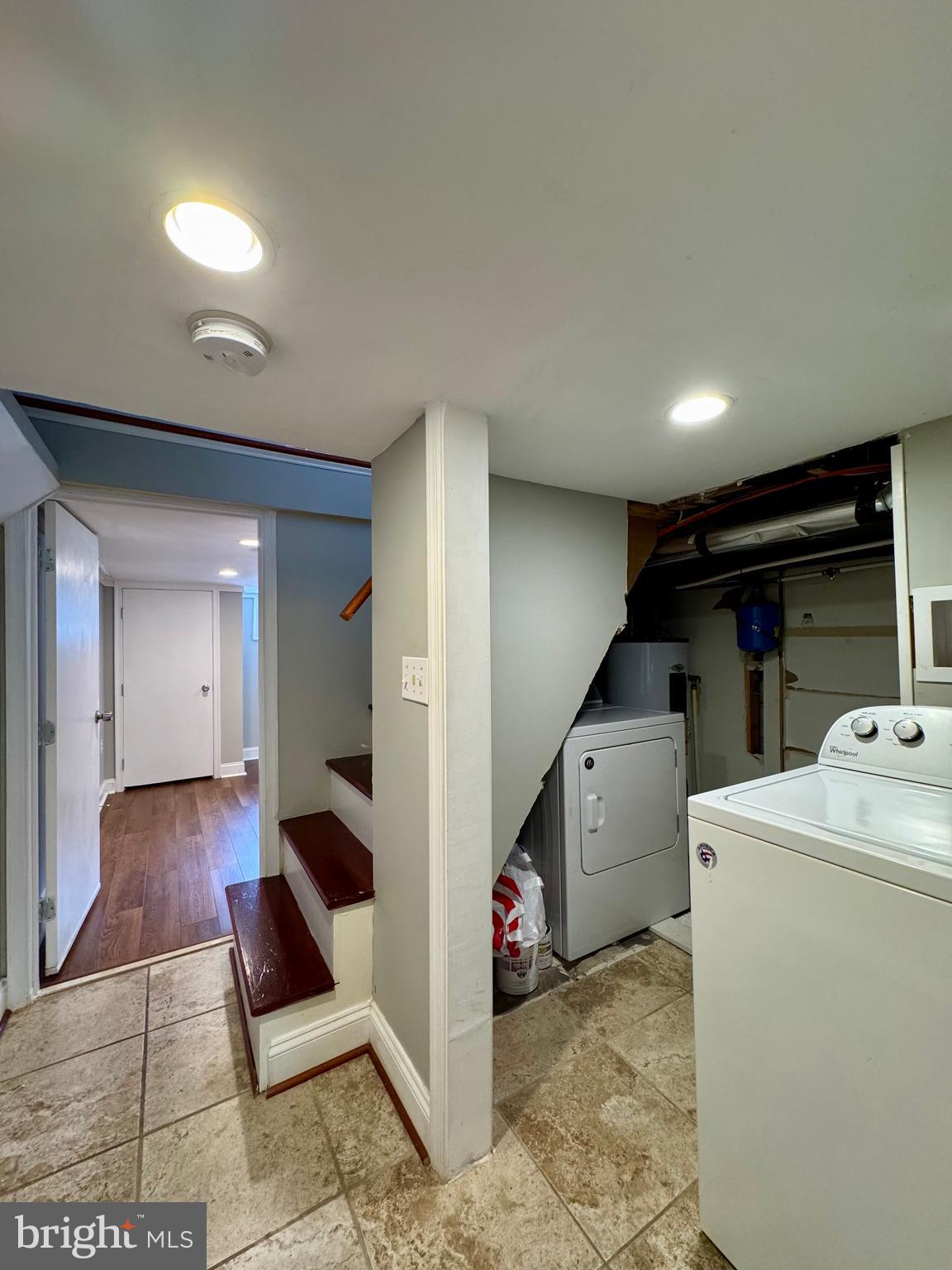 HIGHLANDTOWN - Residential Lease