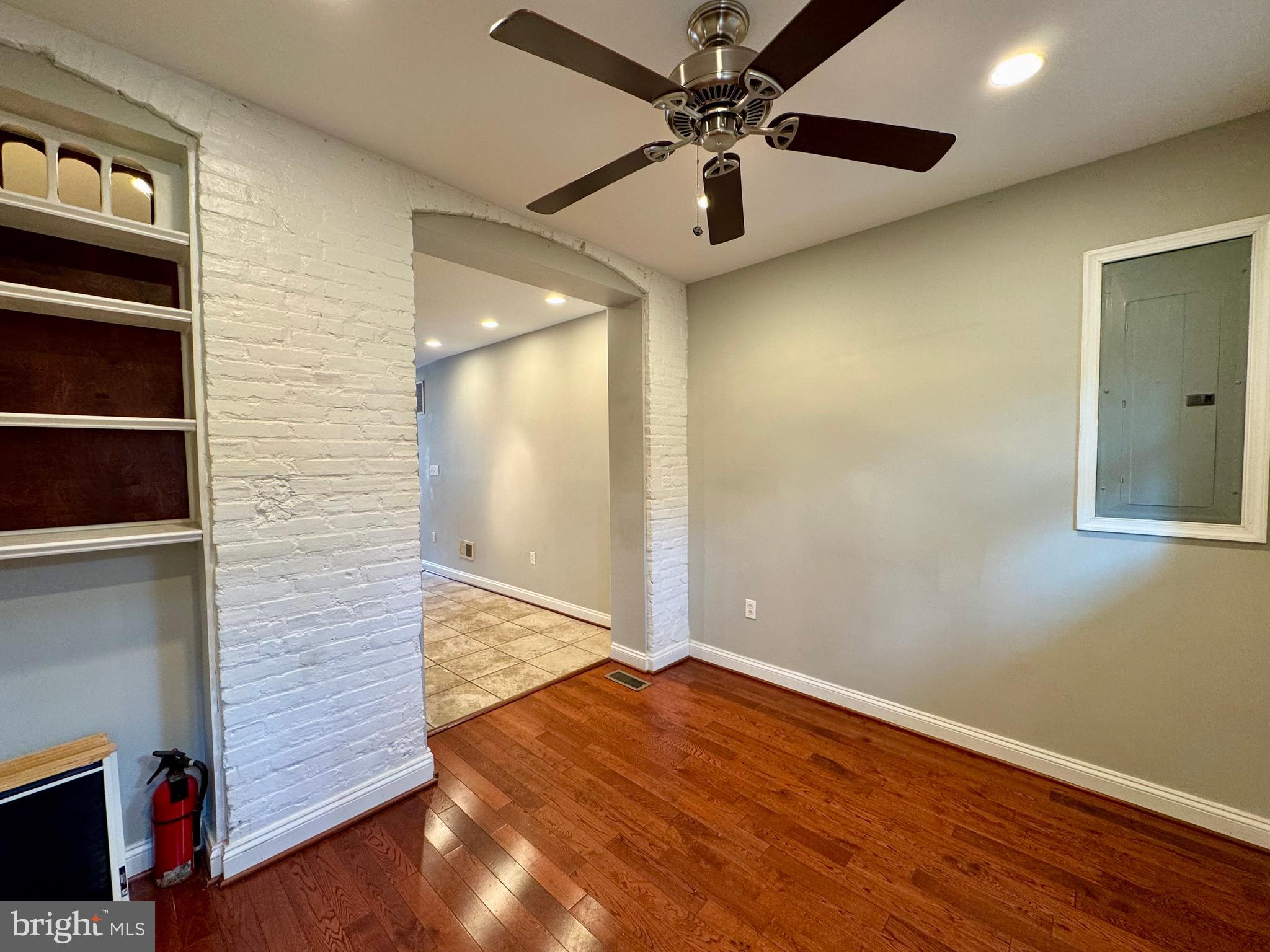 HIGHLANDTOWN - Residential Lease