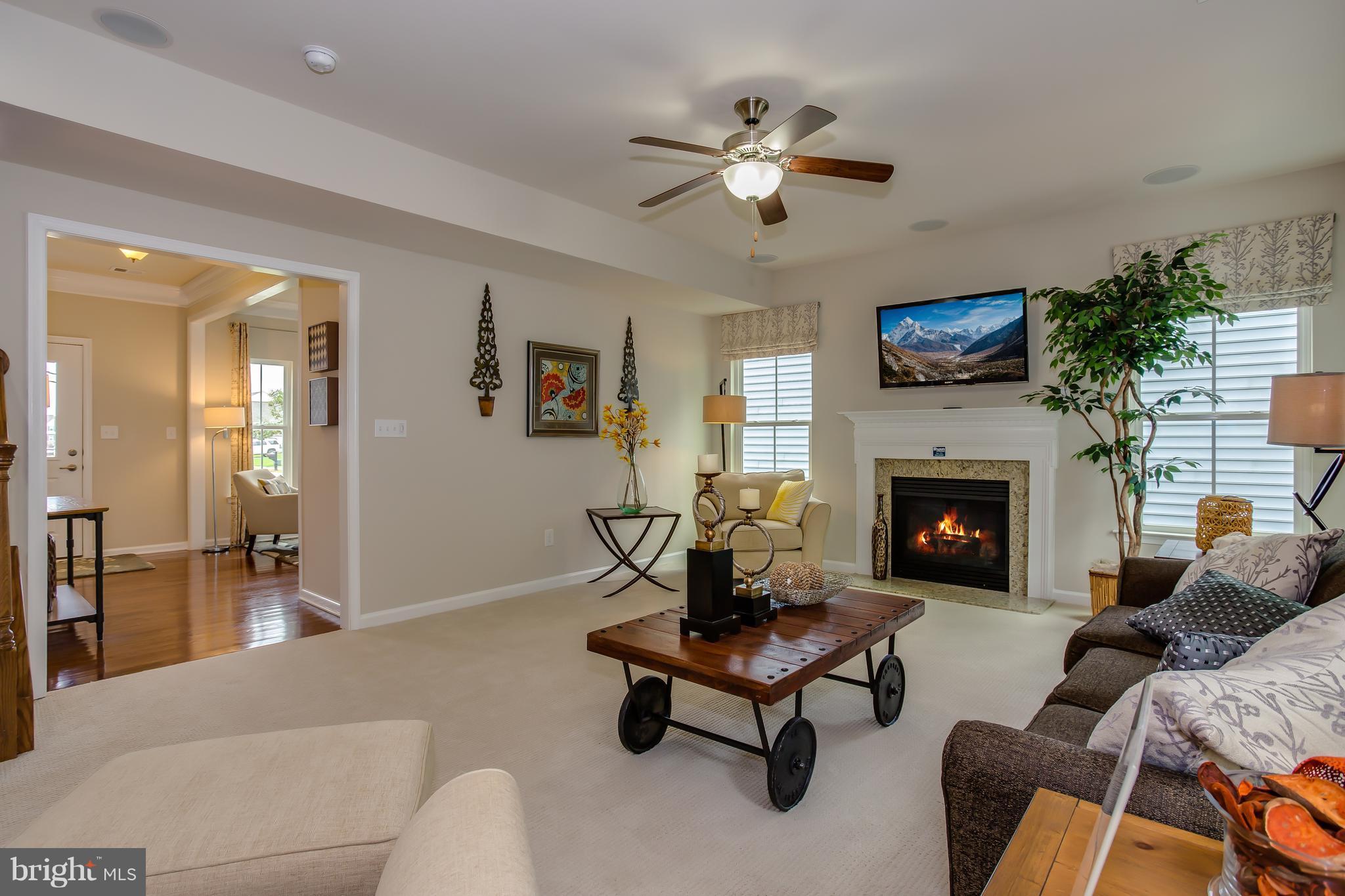 OAK CREEK - Residential