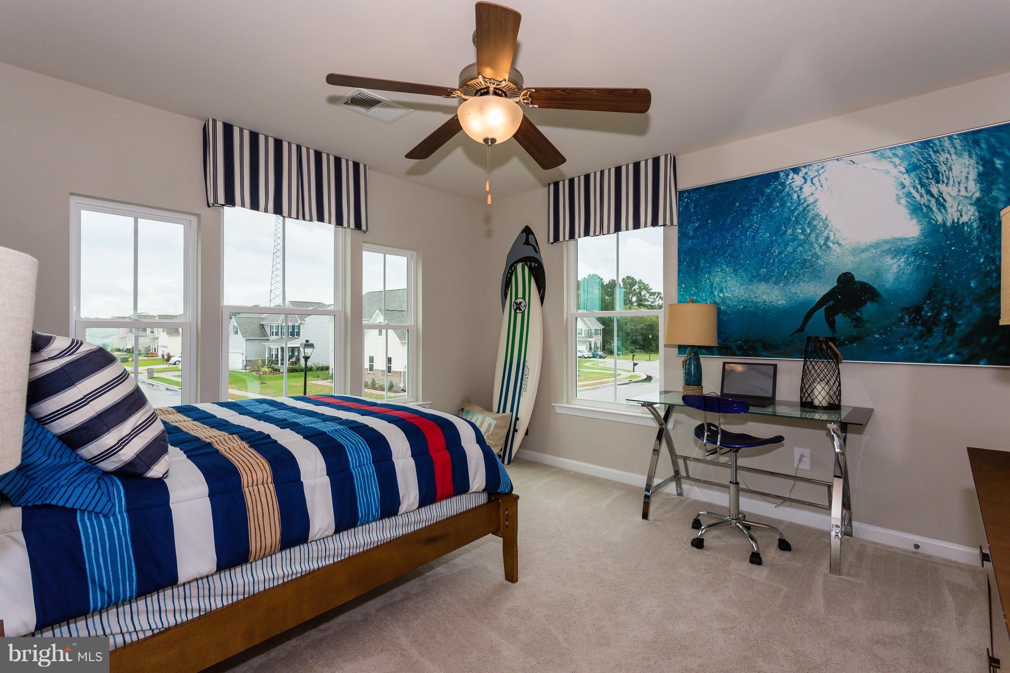 OAK CREEK - Residential