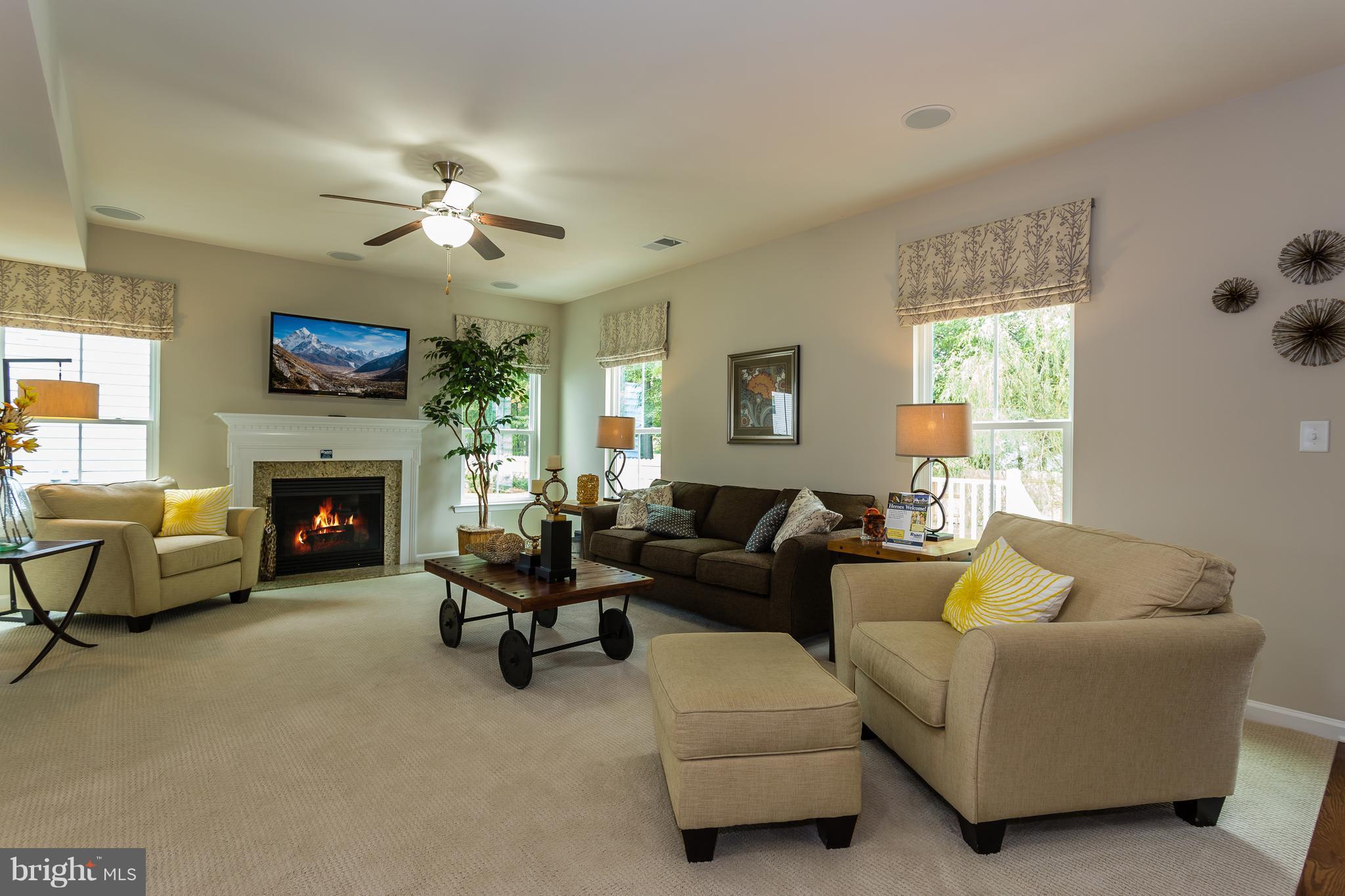 OAK CREEK - Residential