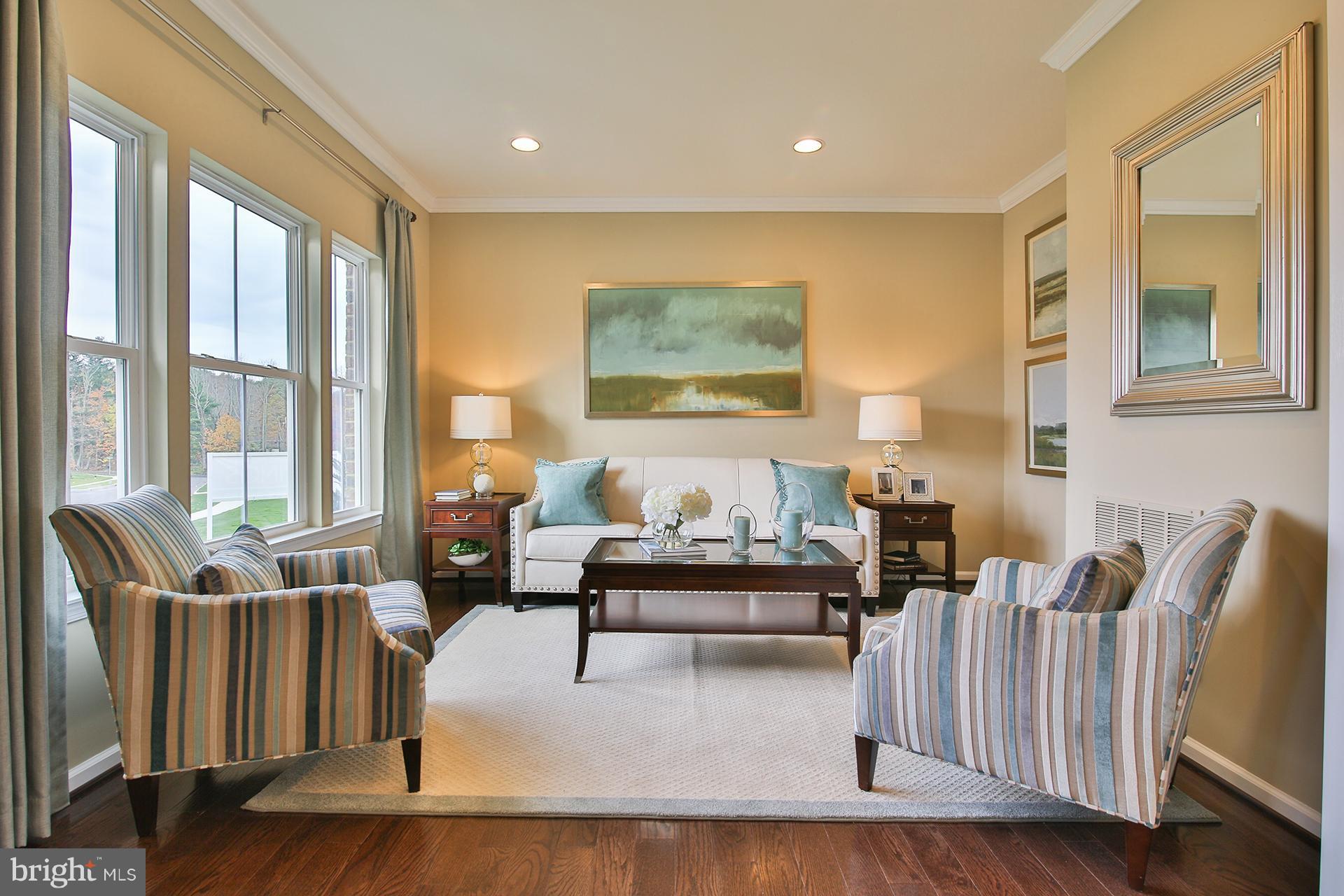 OAK CREEK - Residential