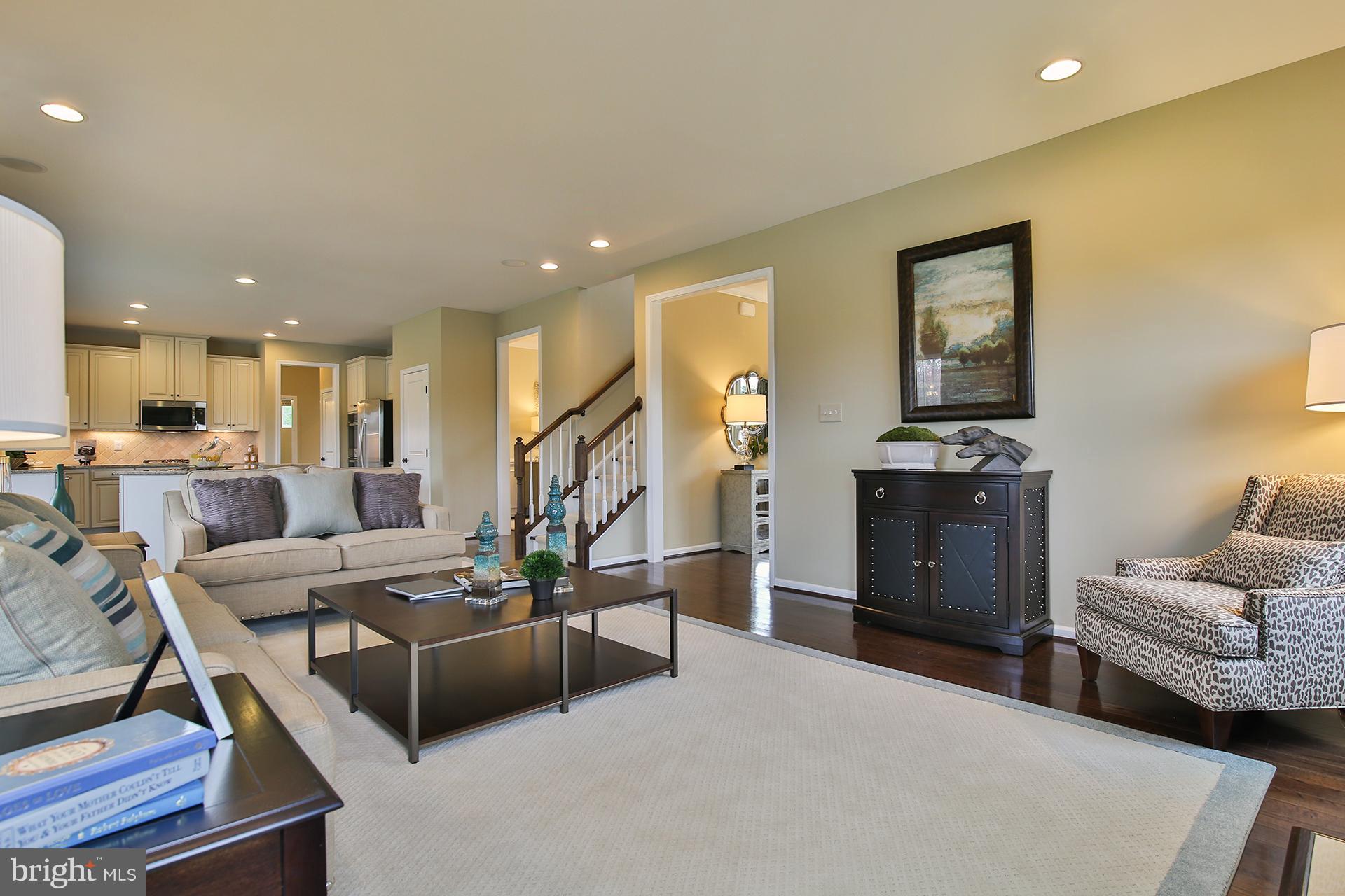 OAK CREEK - Residential