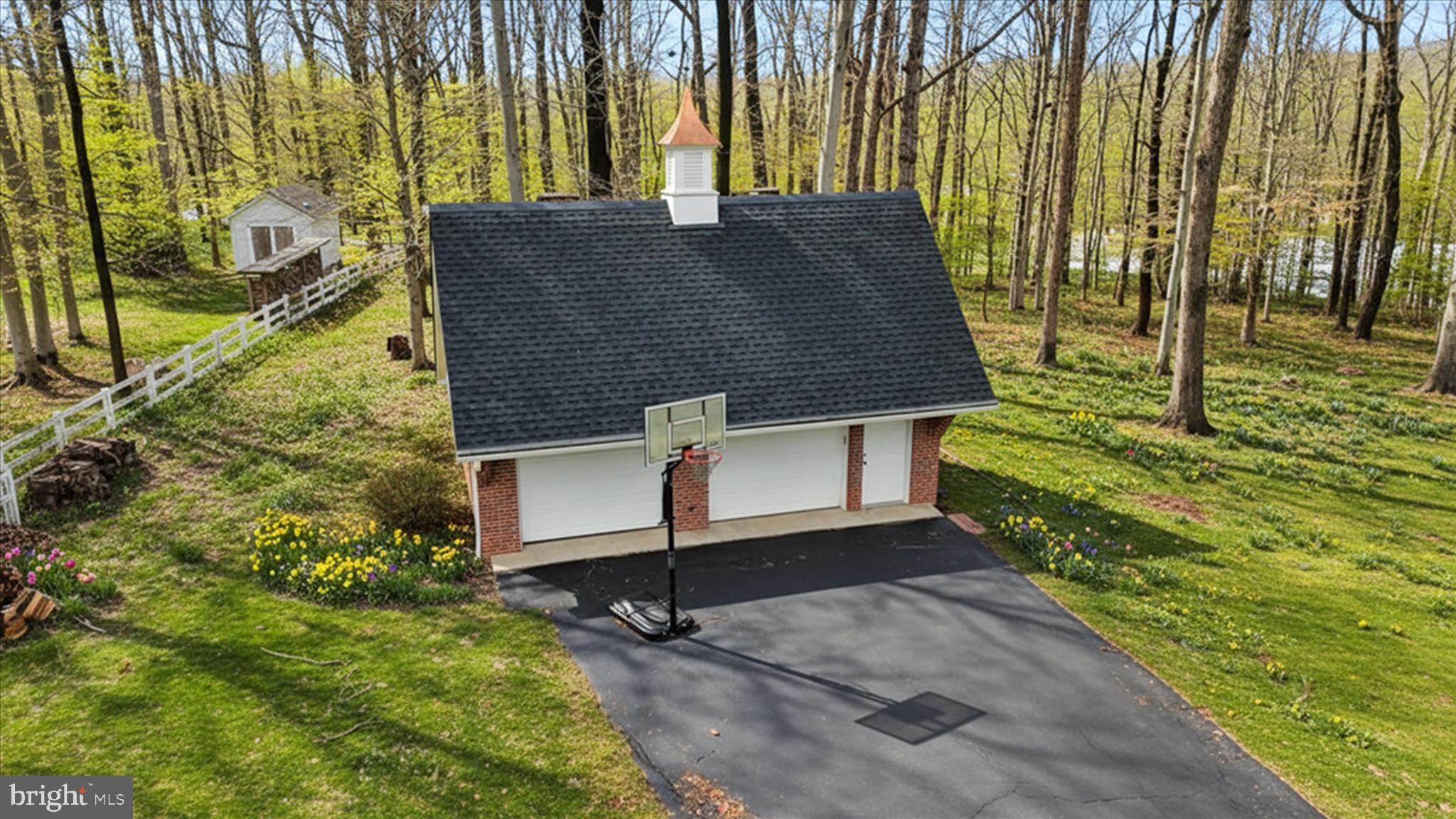 CEDAR KNOLL - Residential