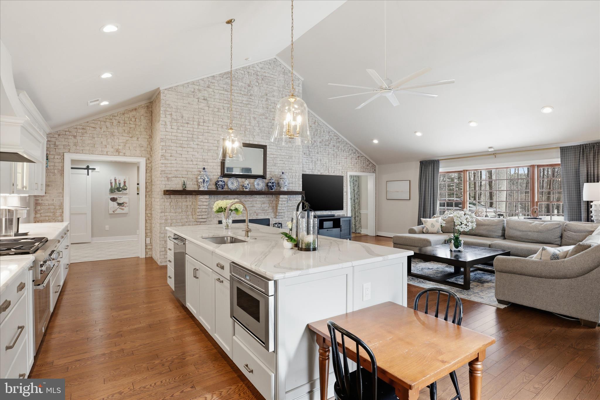 CEDAR KNOLL - Residential