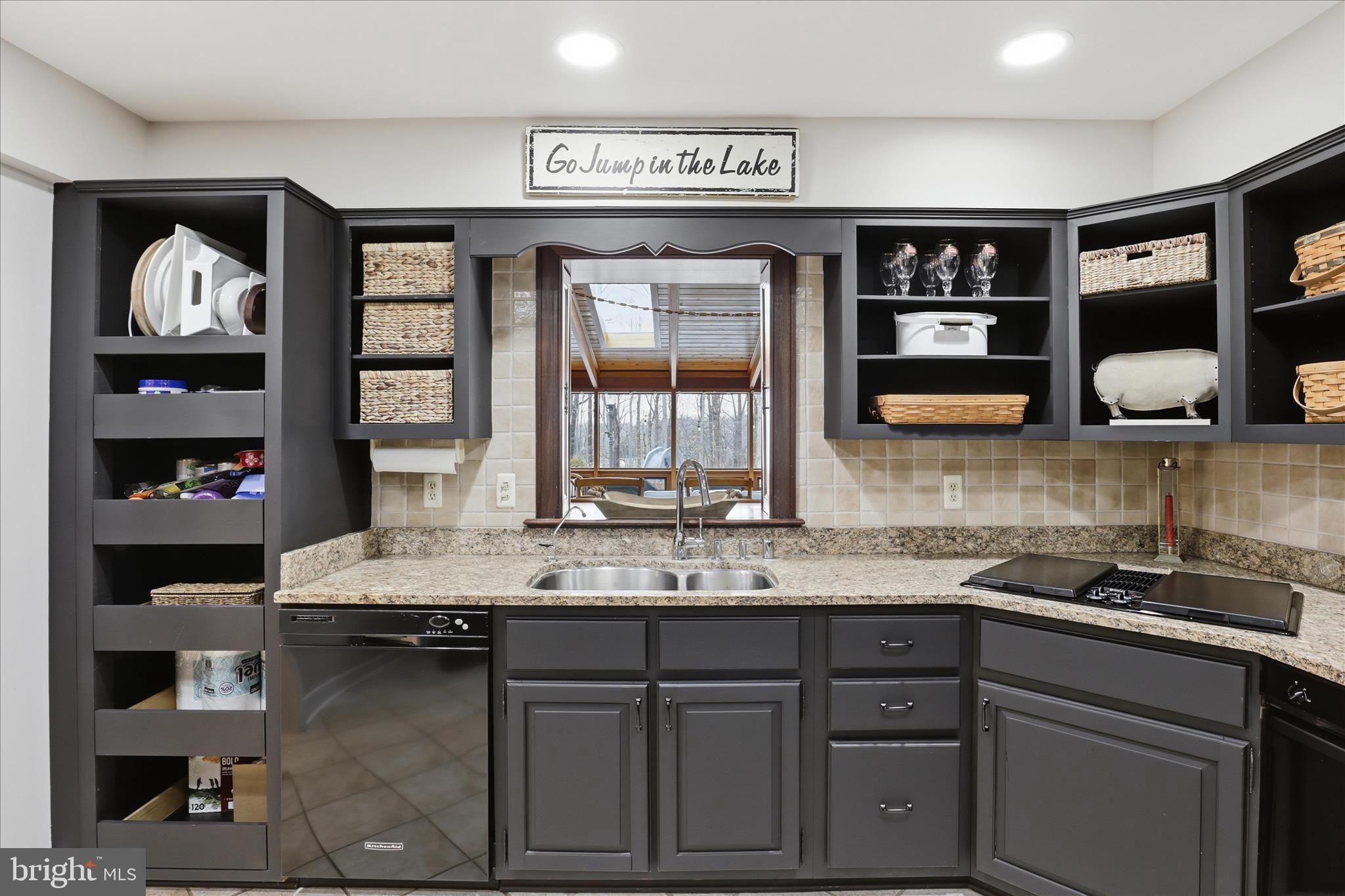 CEDAR KNOLL - Residential