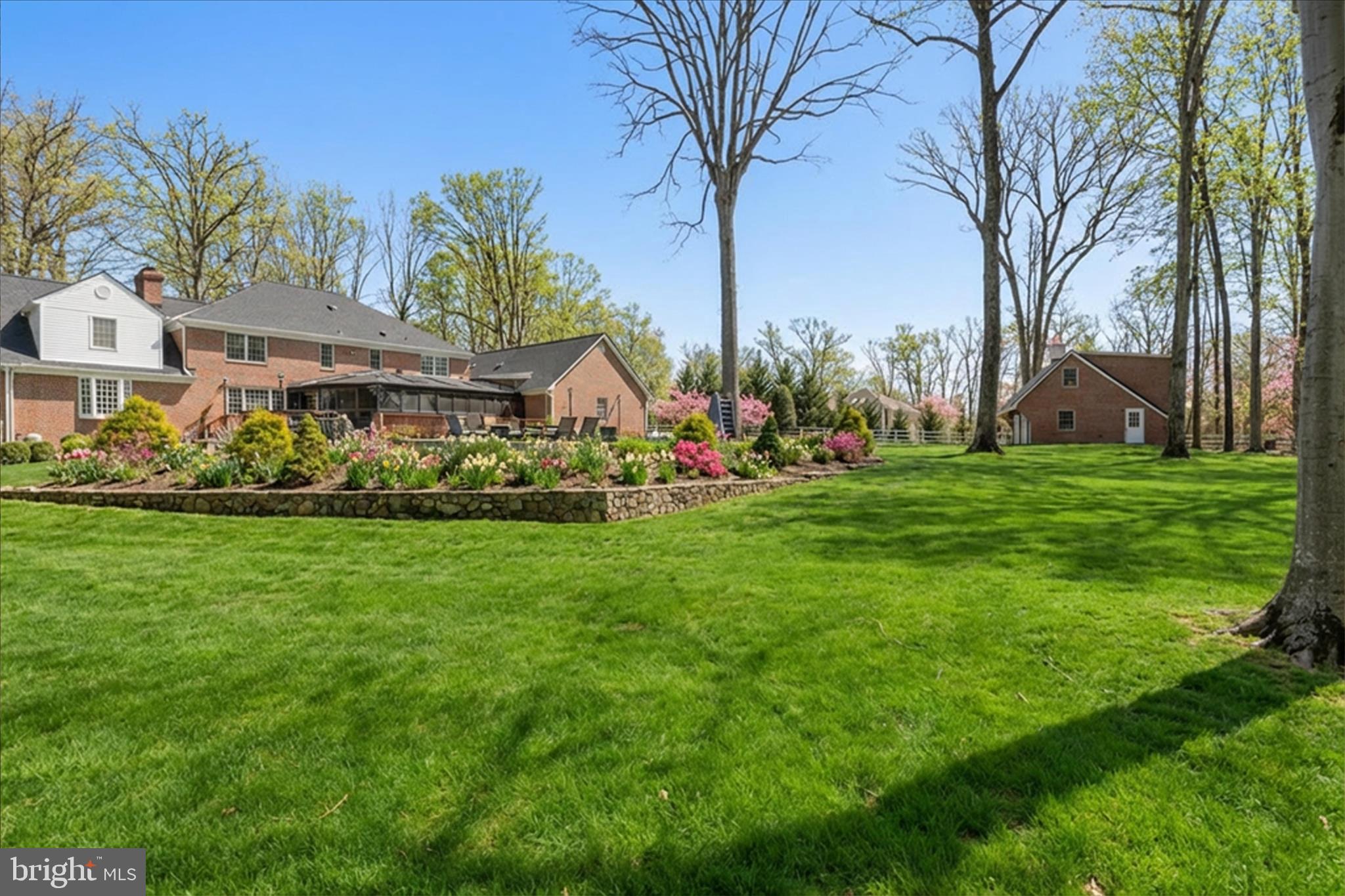 CEDAR KNOLL - Residential