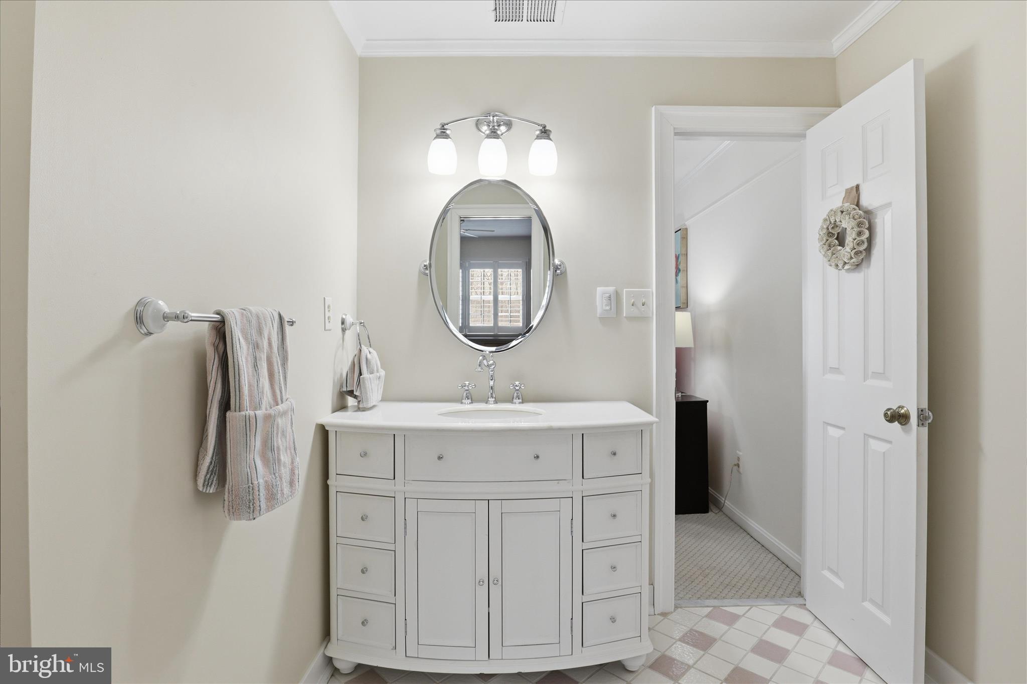 CEDAR KNOLL - Residential