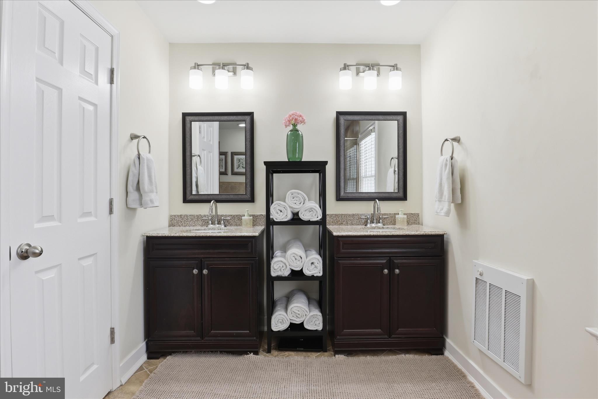 CEDAR KNOLL - Residential