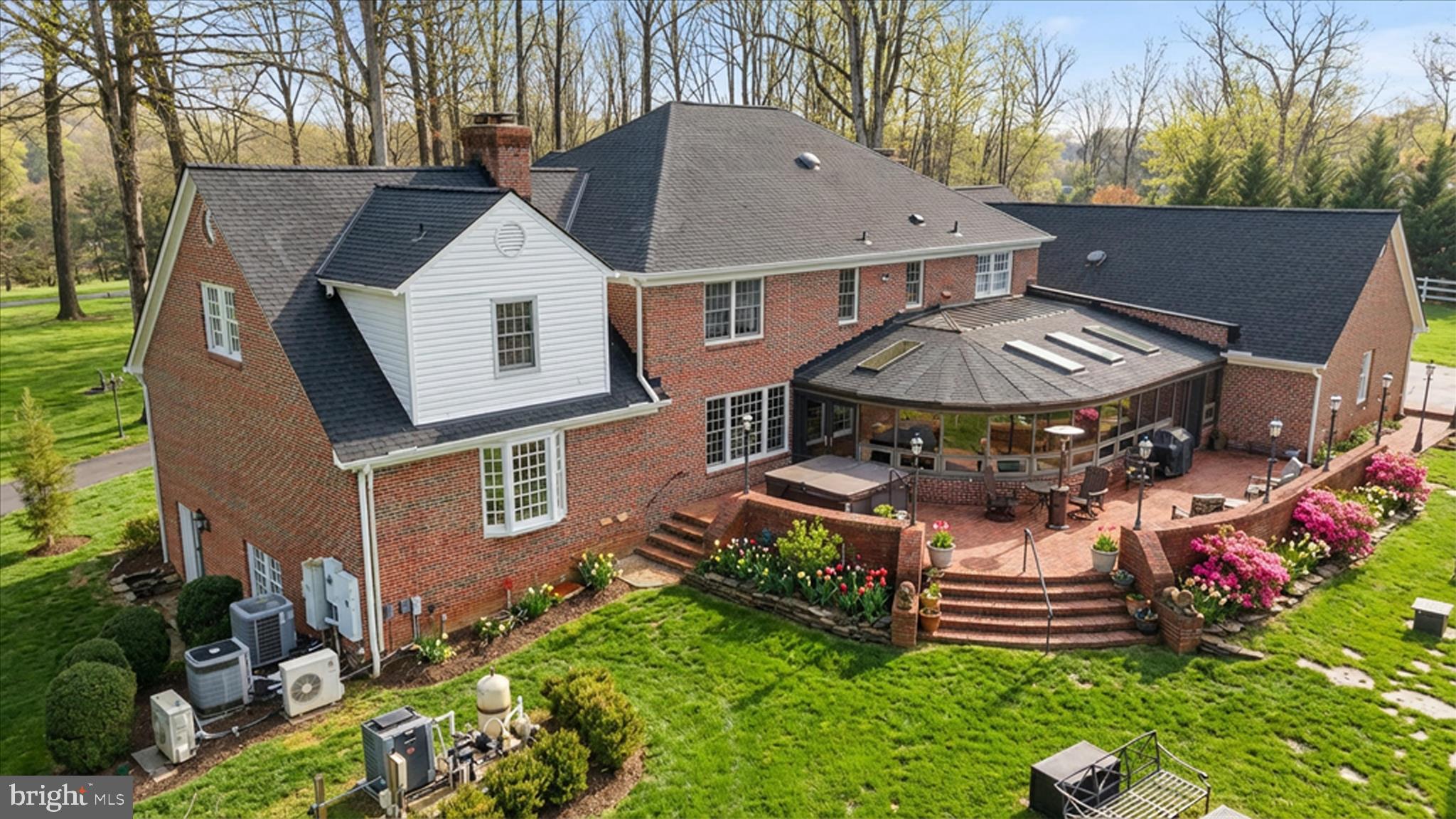 CEDAR KNOLL - Residential