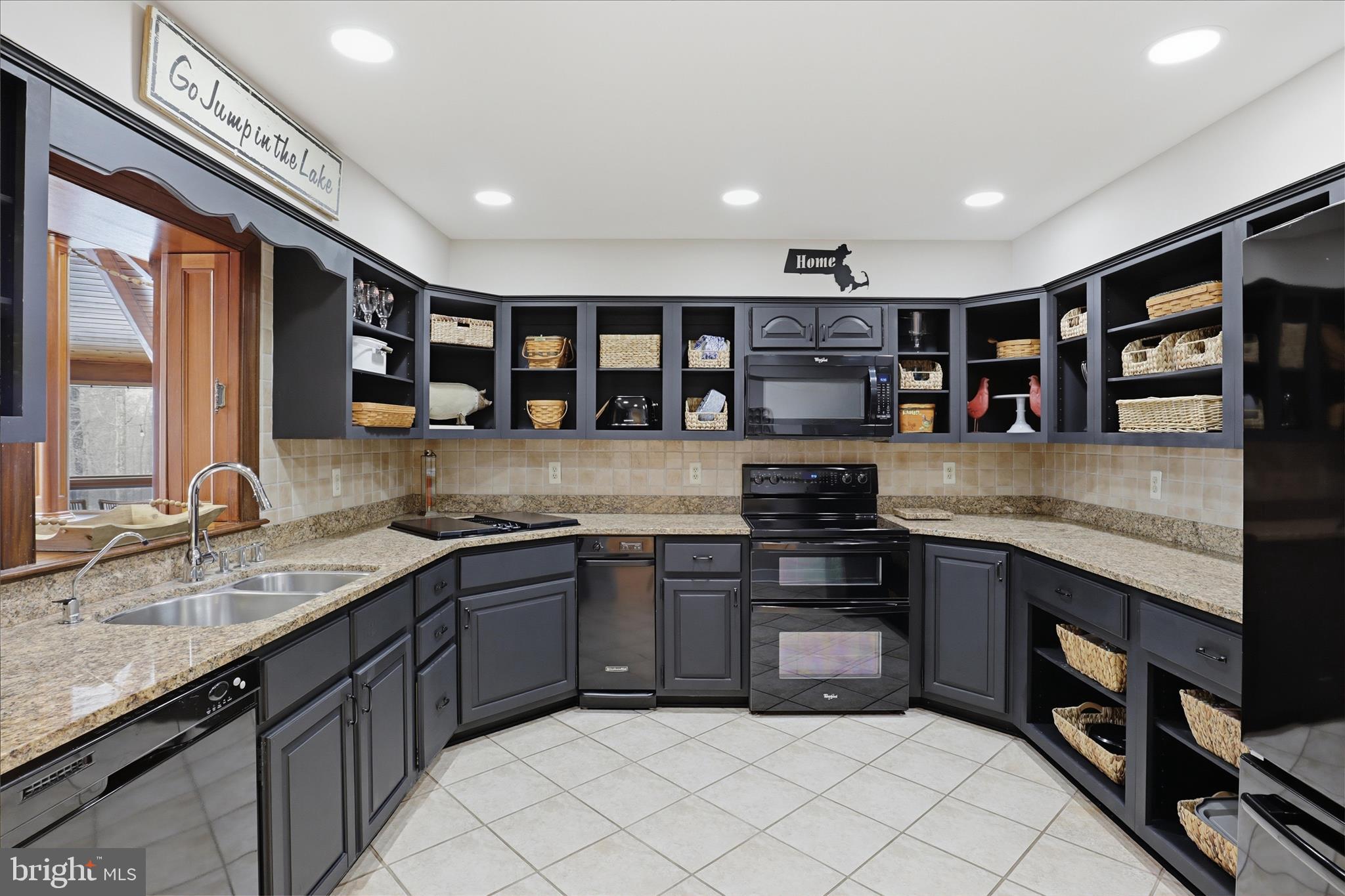 CEDAR KNOLL - Residential