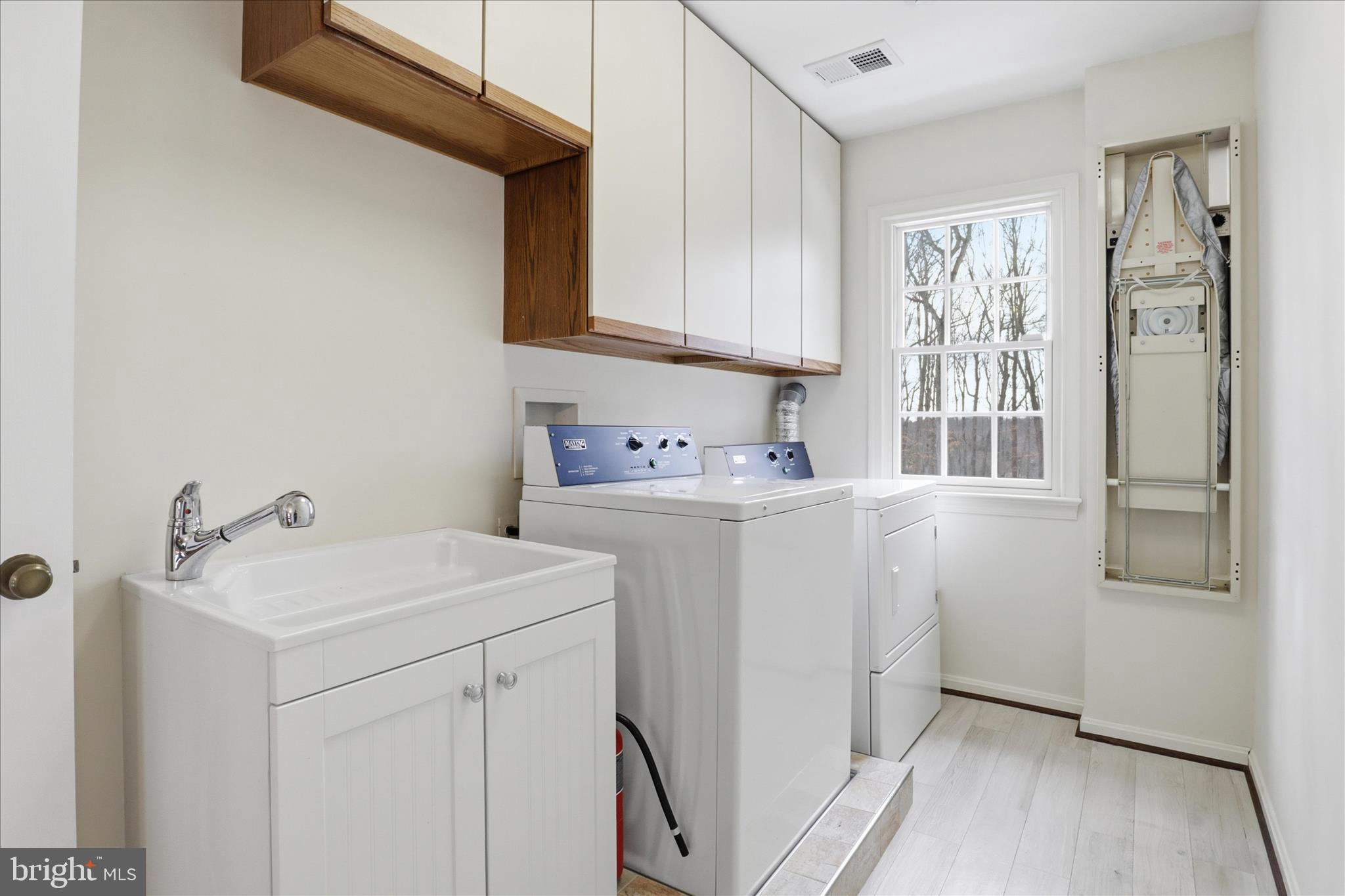 CEDAR KNOLL - Residential