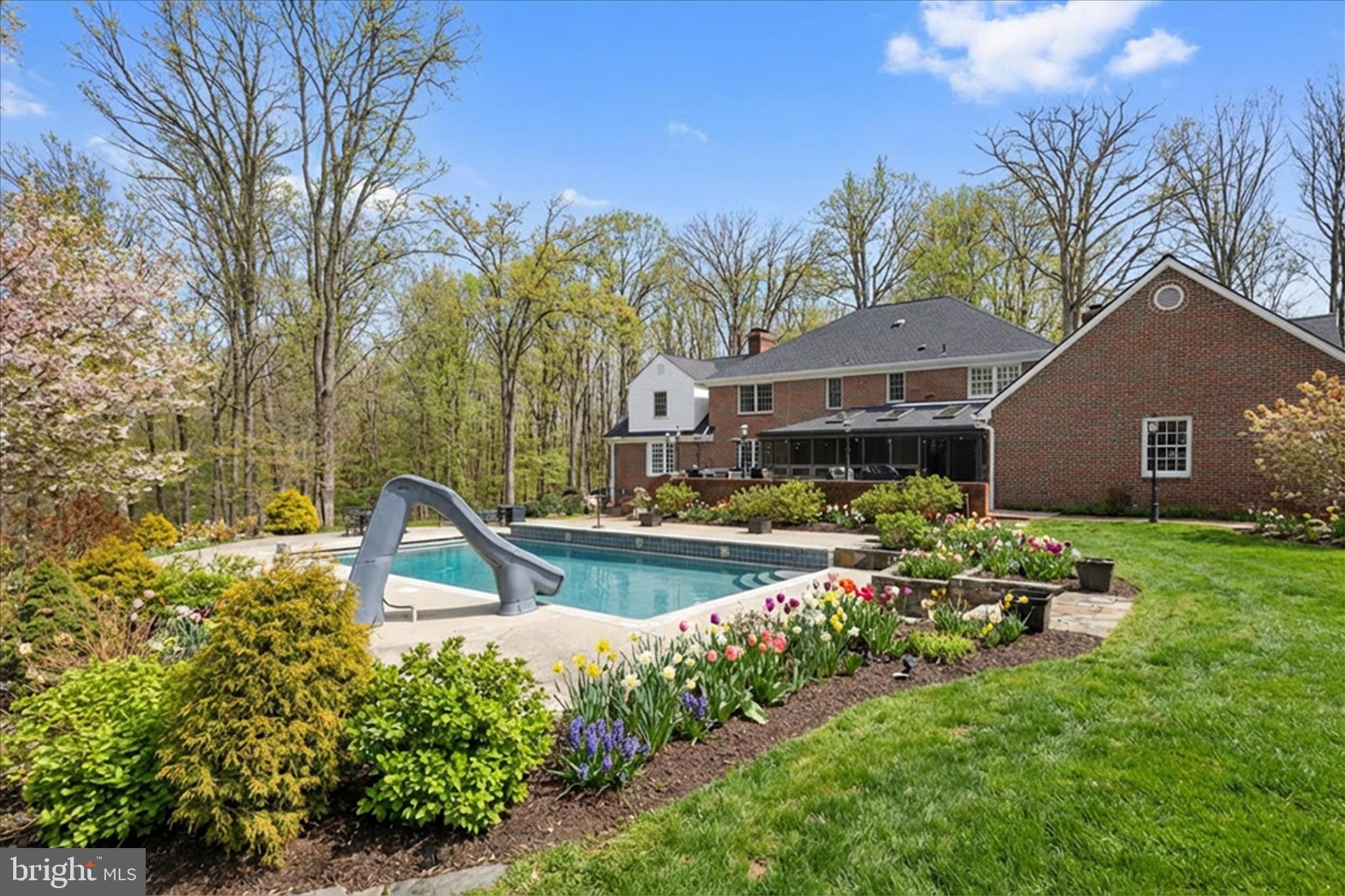 CEDAR KNOLL - Residential