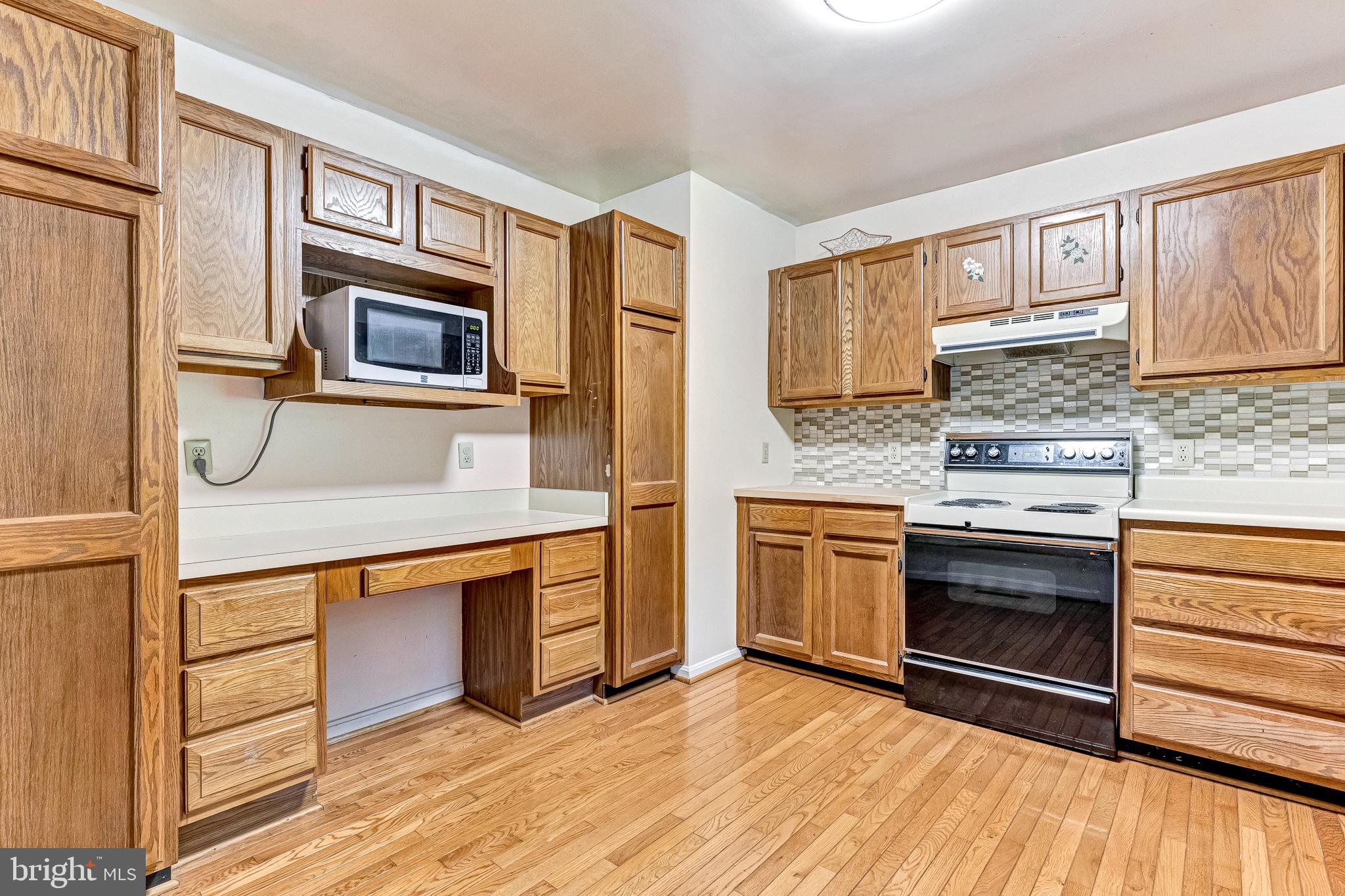 PRESIDENTIAL LAKES - Residential