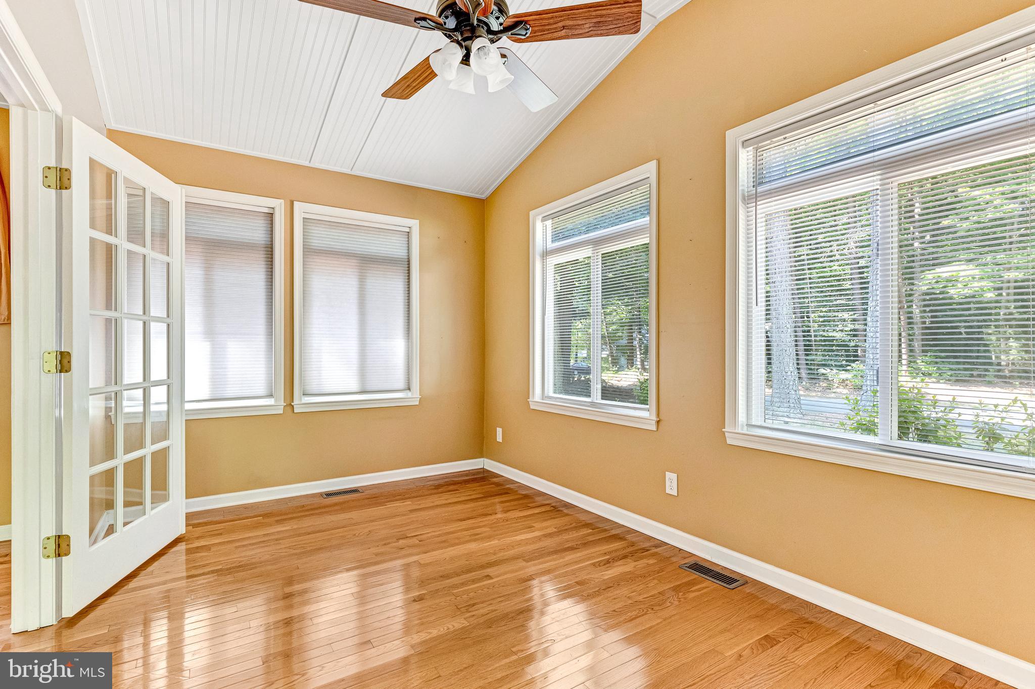 PRESIDENTIAL LAKES - Residential