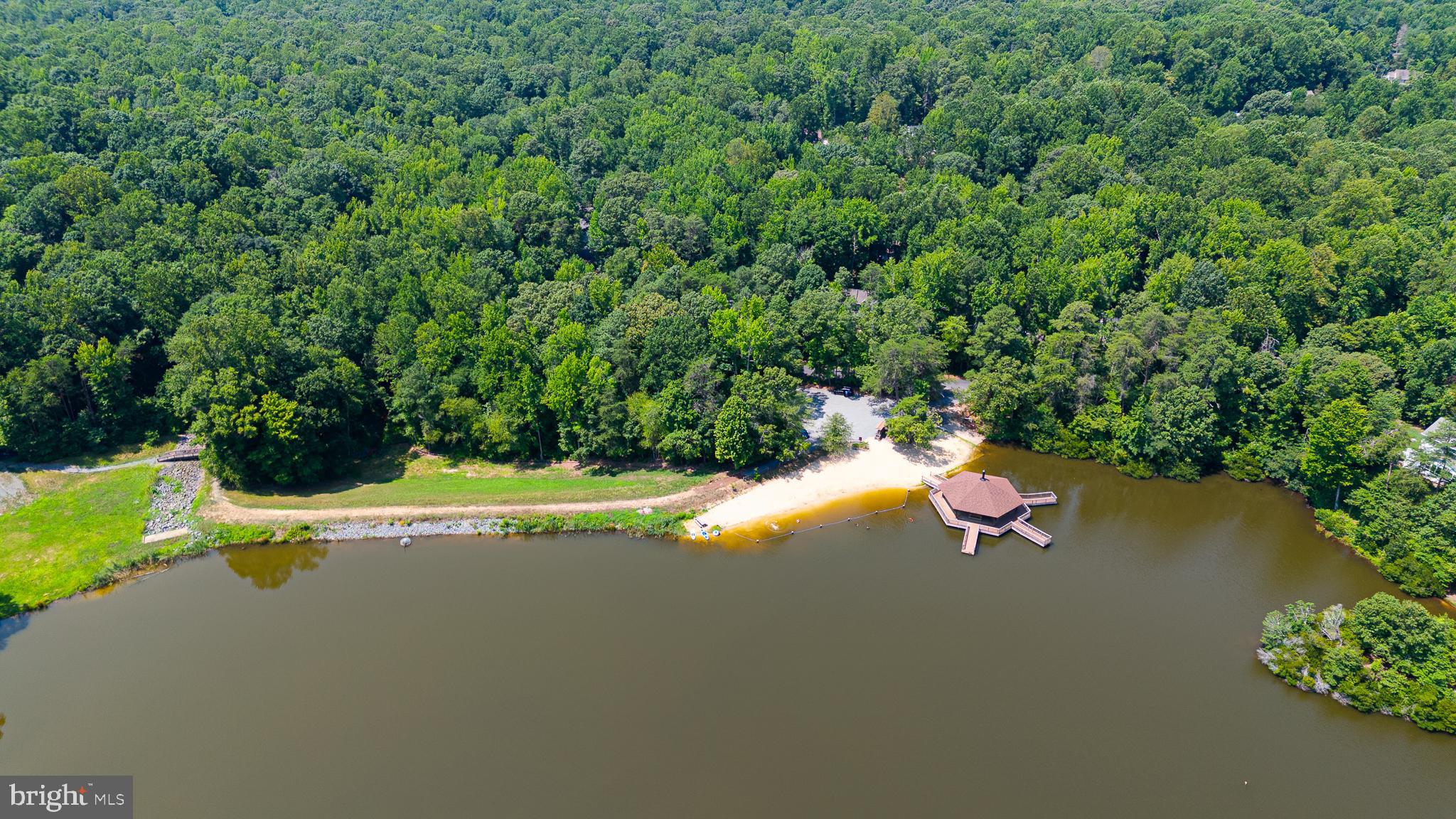 PRESIDENTIAL LAKES - Residential