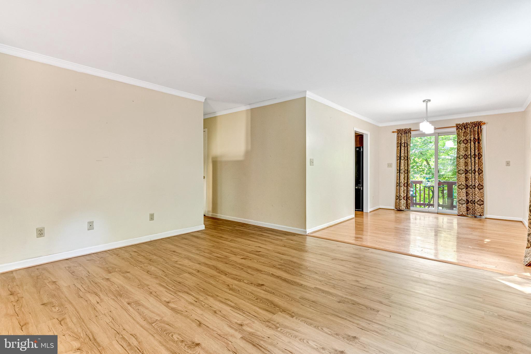 PRESIDENTIAL LAKES - Residential