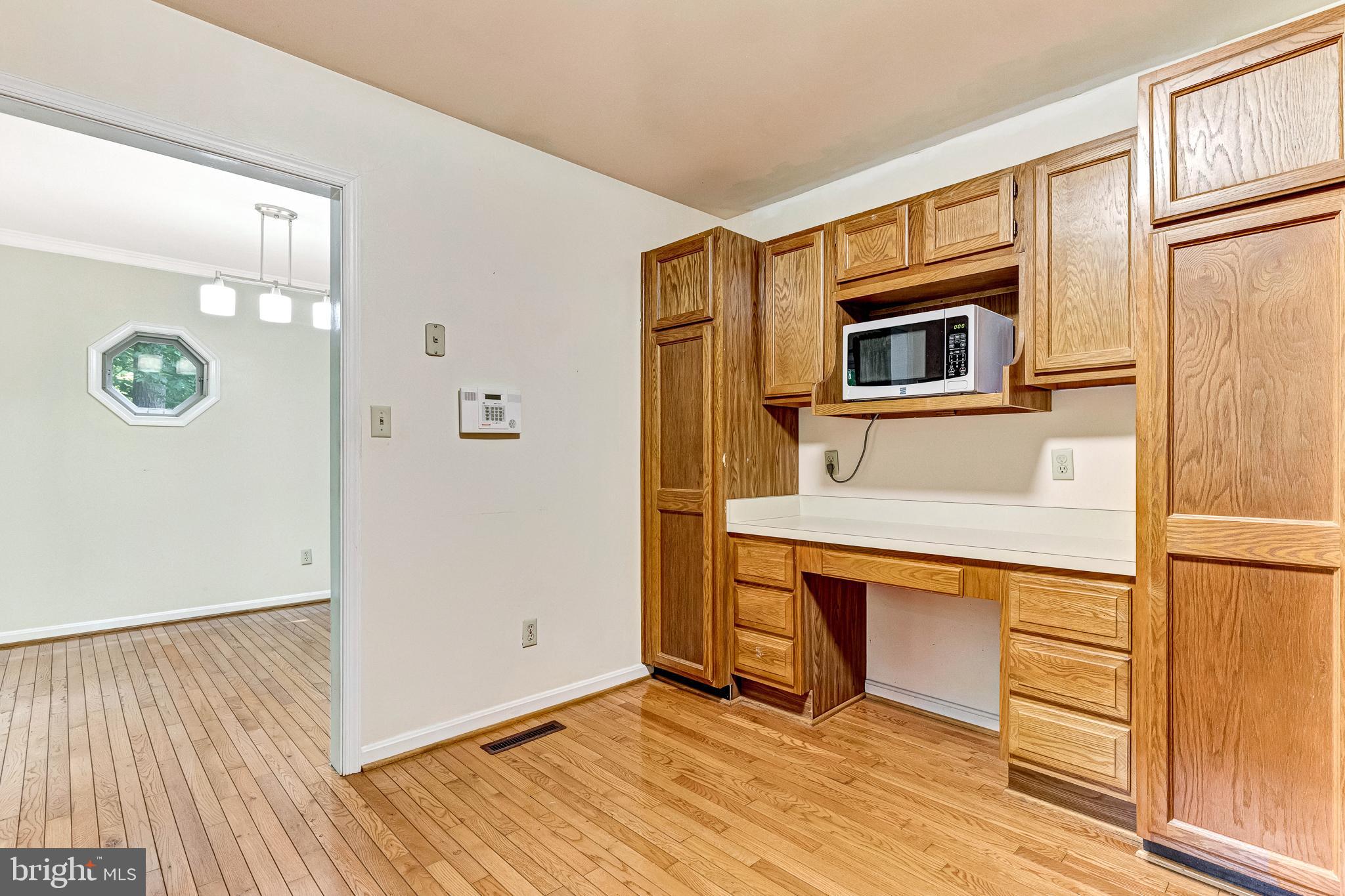 PRESIDENTIAL LAKES - Residential