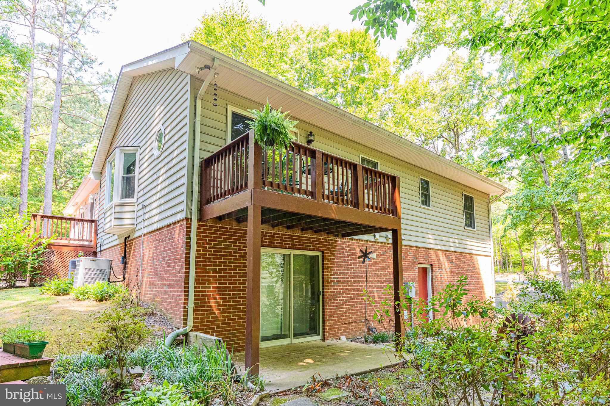 PRESIDENTIAL LAKES - Residential