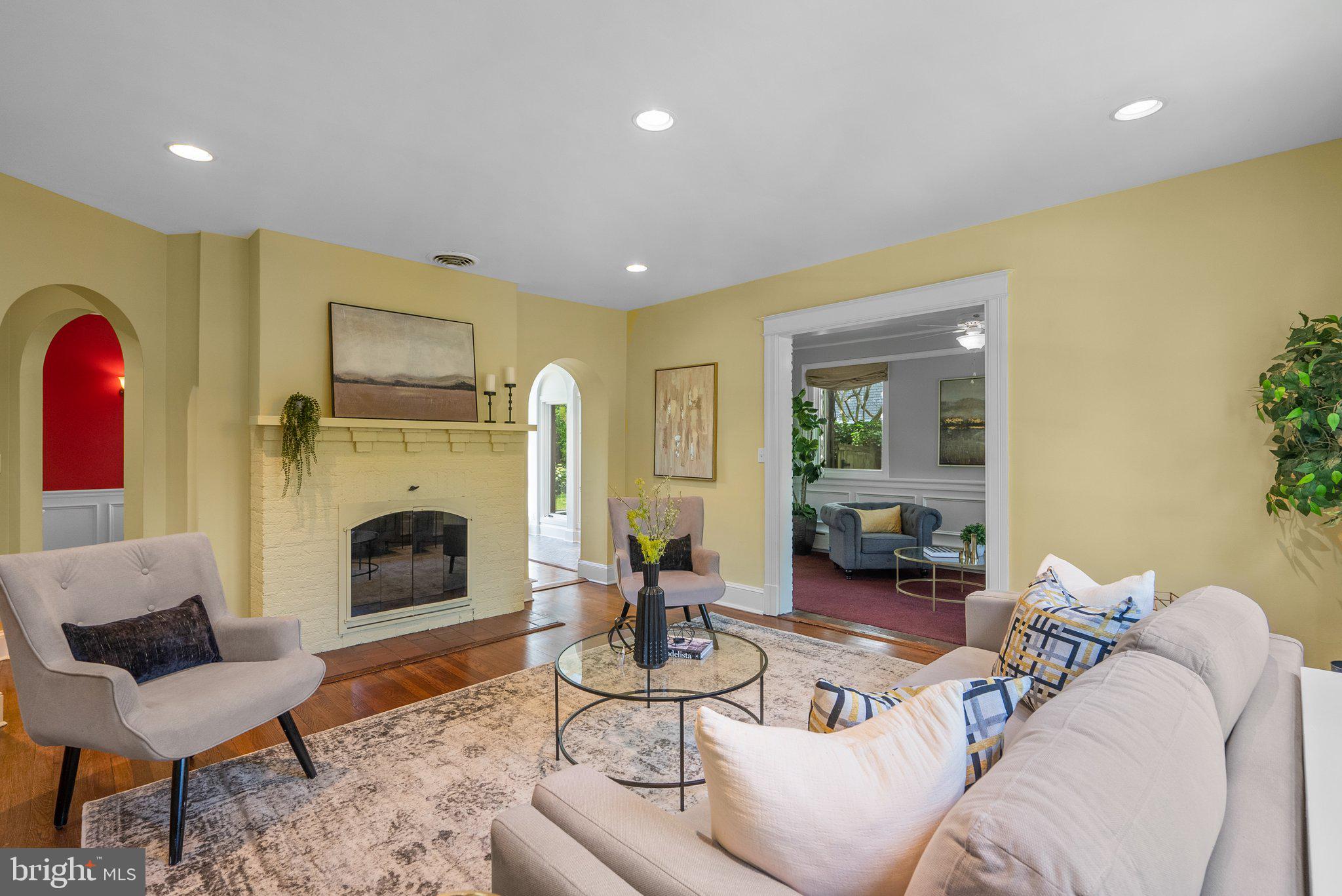 CHEVY CHASE - Residential Lease