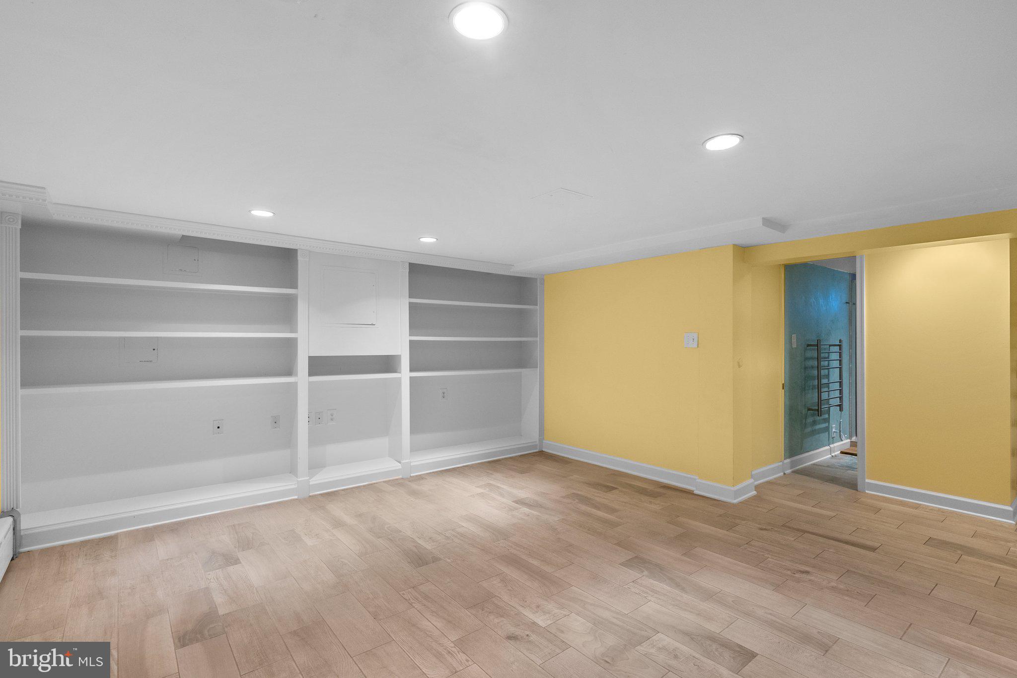 CHEVY CHASE - Residential Lease