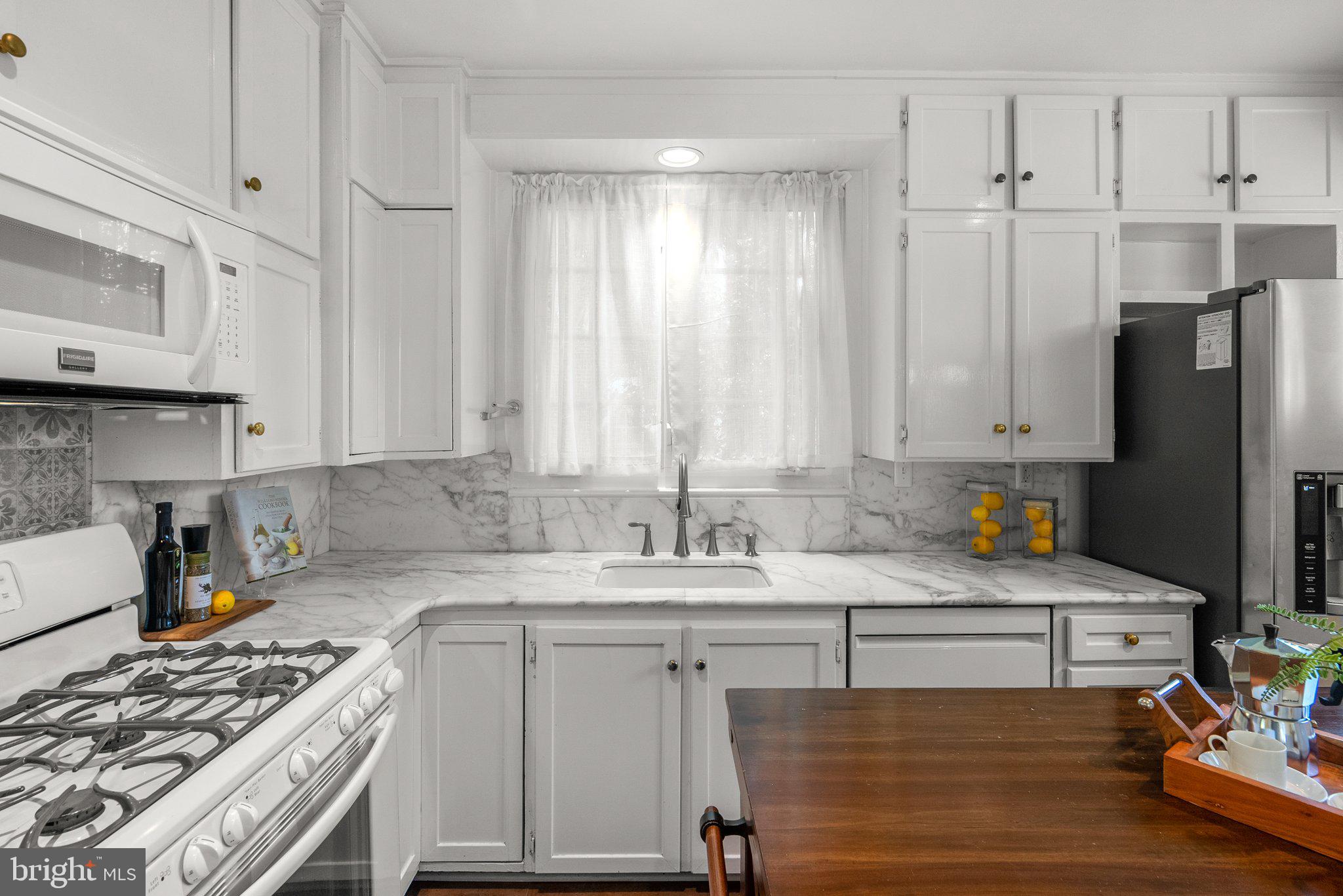 CHEVY CHASE - Residential Lease