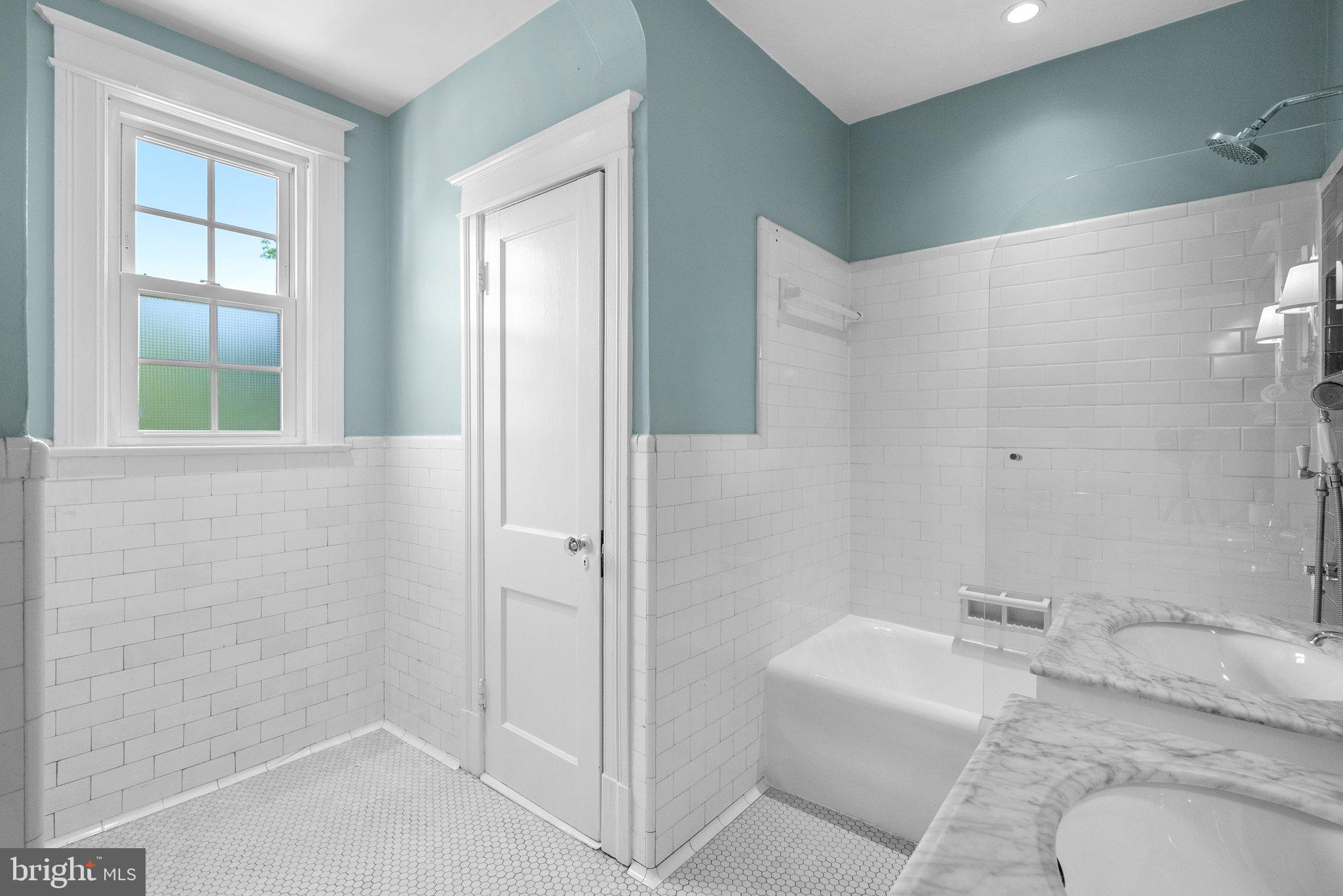 CHEVY CHASE - Residential Lease