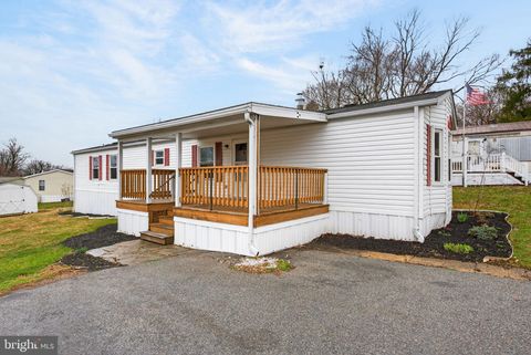 Mobile Home For Sale - 212 Michael Road<br/> HONEY BROOK, PA 19344