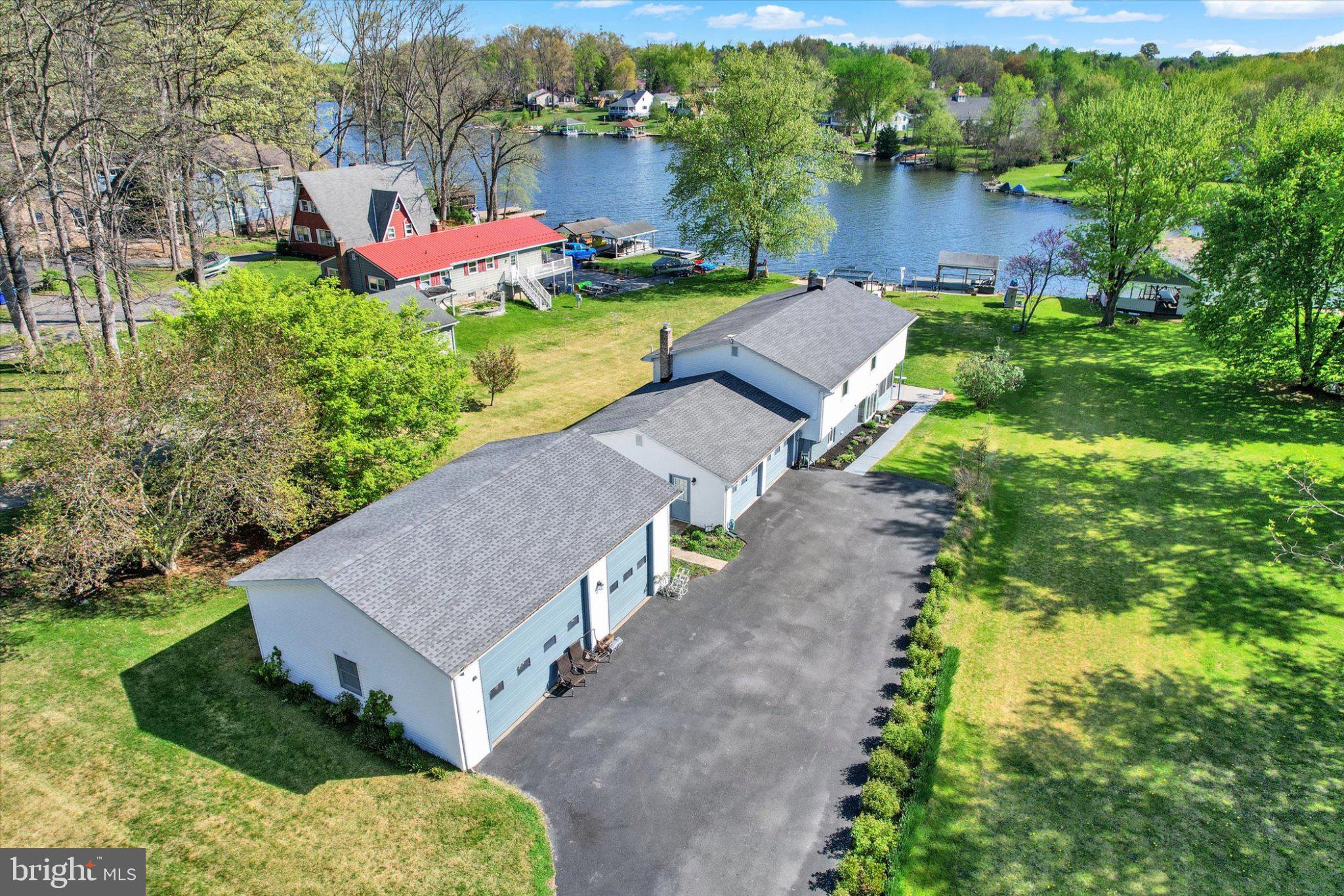 LAKE MEADE - Residential