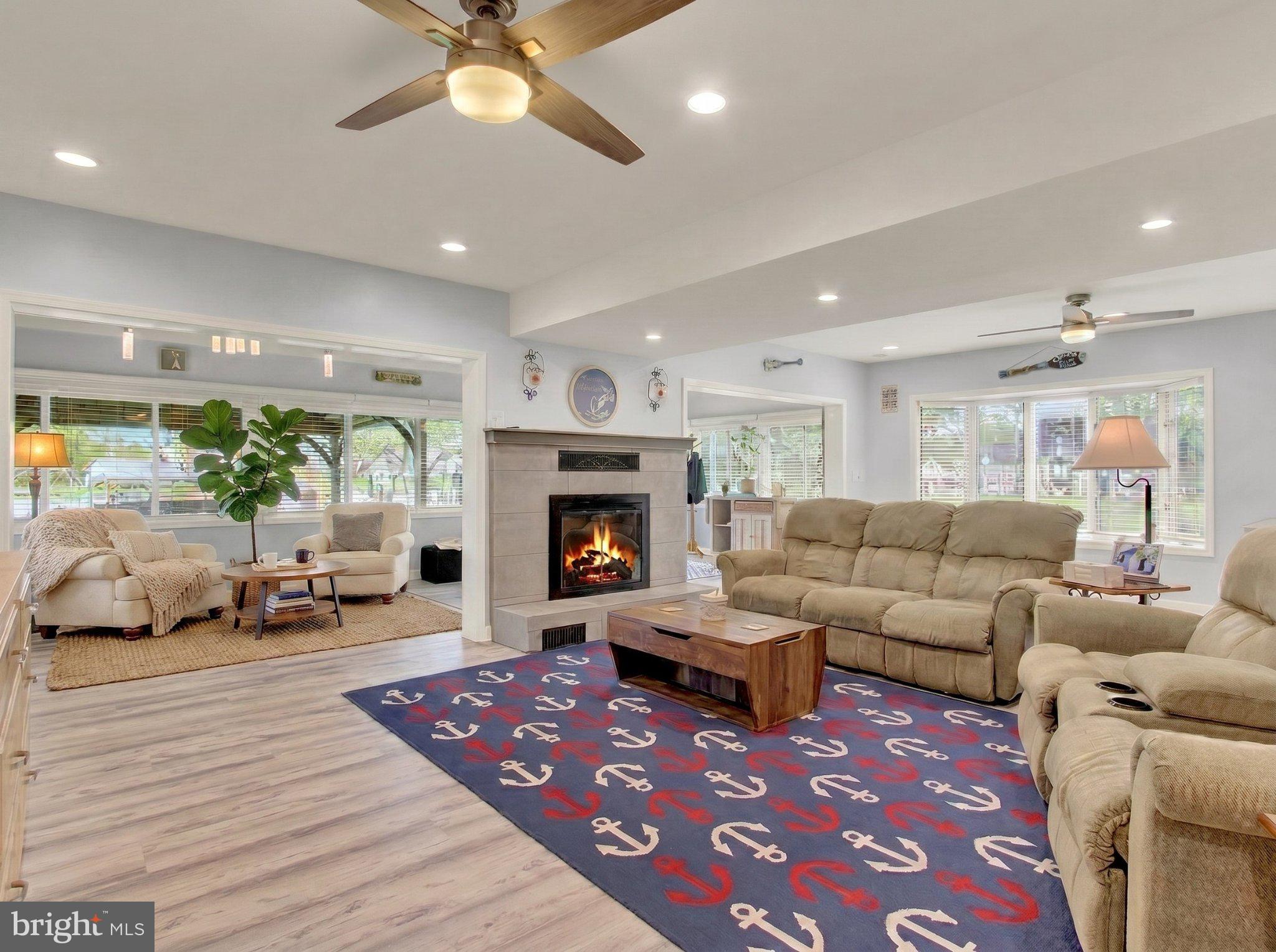 LAKE MEADE - Residential