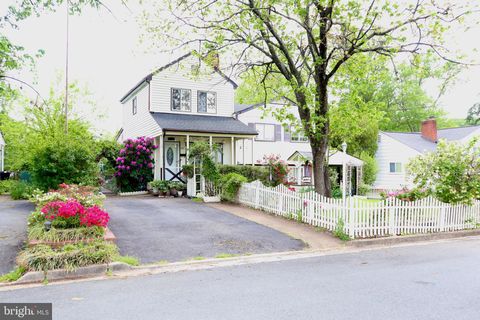 1517 MARGARET STREET WOODBRIDGE VA 22191