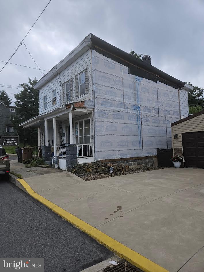 302 N VINE STREET
