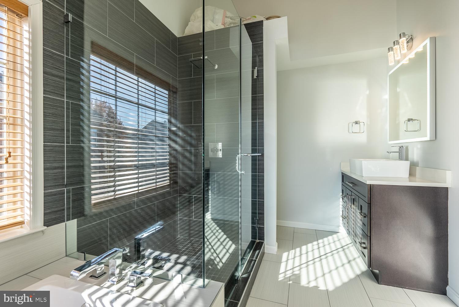 PROVIDENCE PARK - Residential