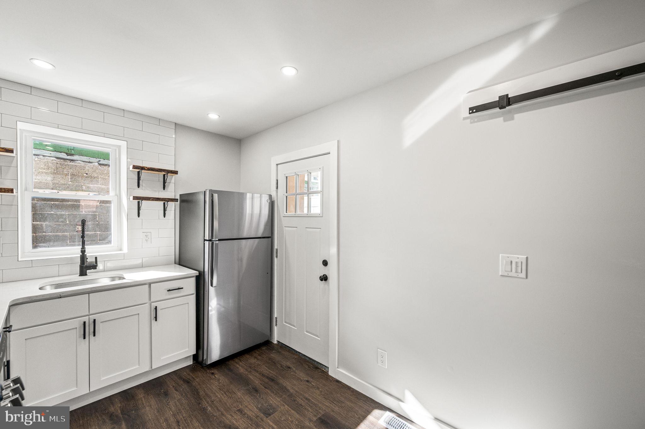 FORGOTTEN BOTTOM - Residential